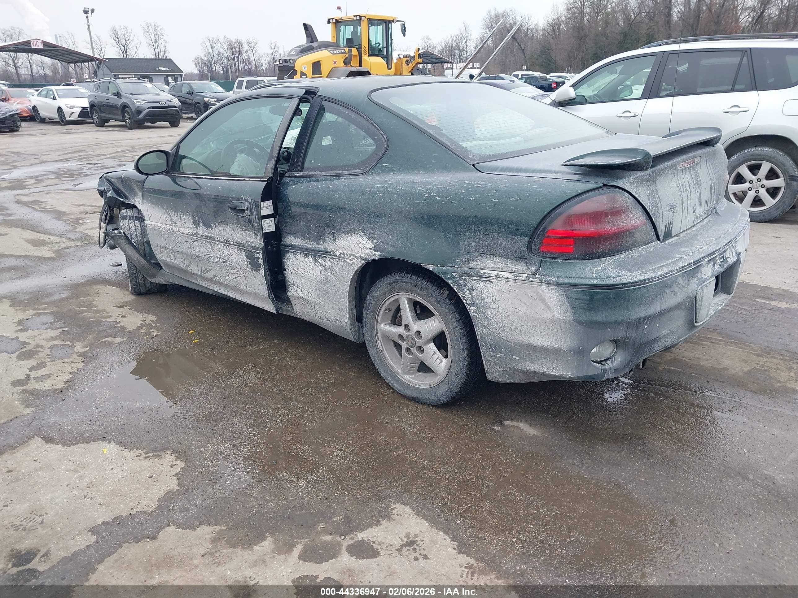 PONTIAC GRAND image 3