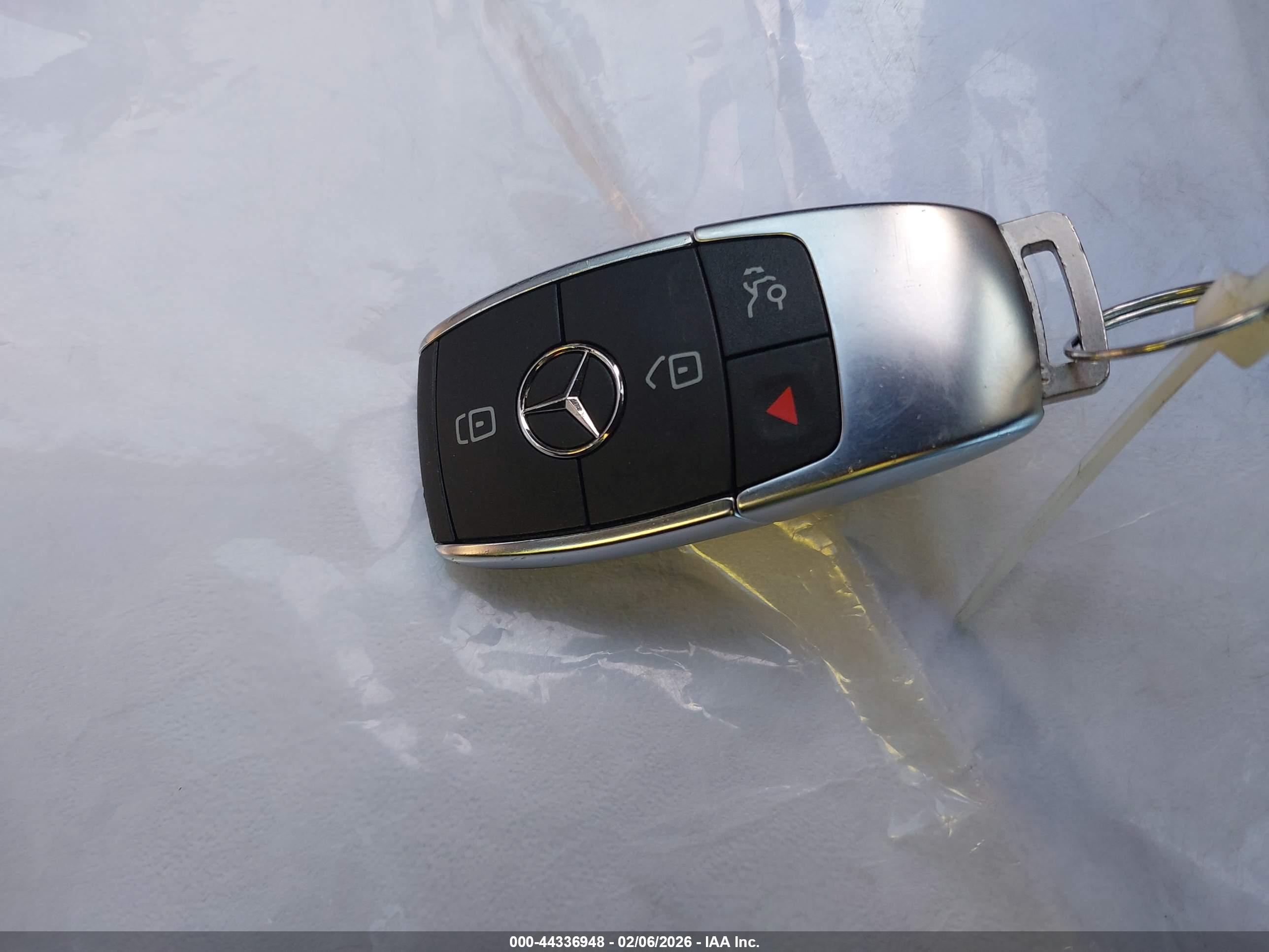 MERCEDES-BENZ GLE image 11