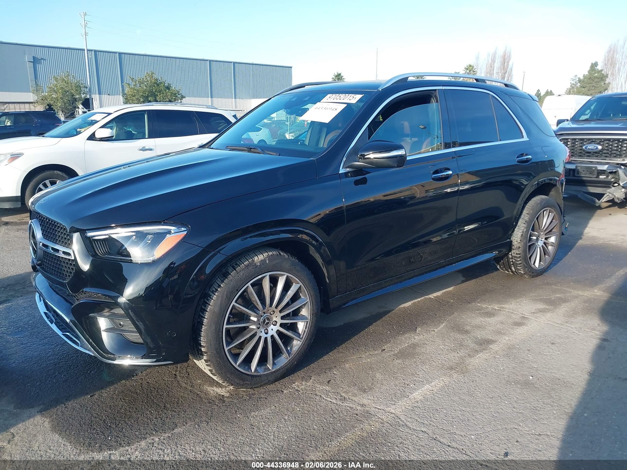 MERCEDES-BENZ GLE image 2