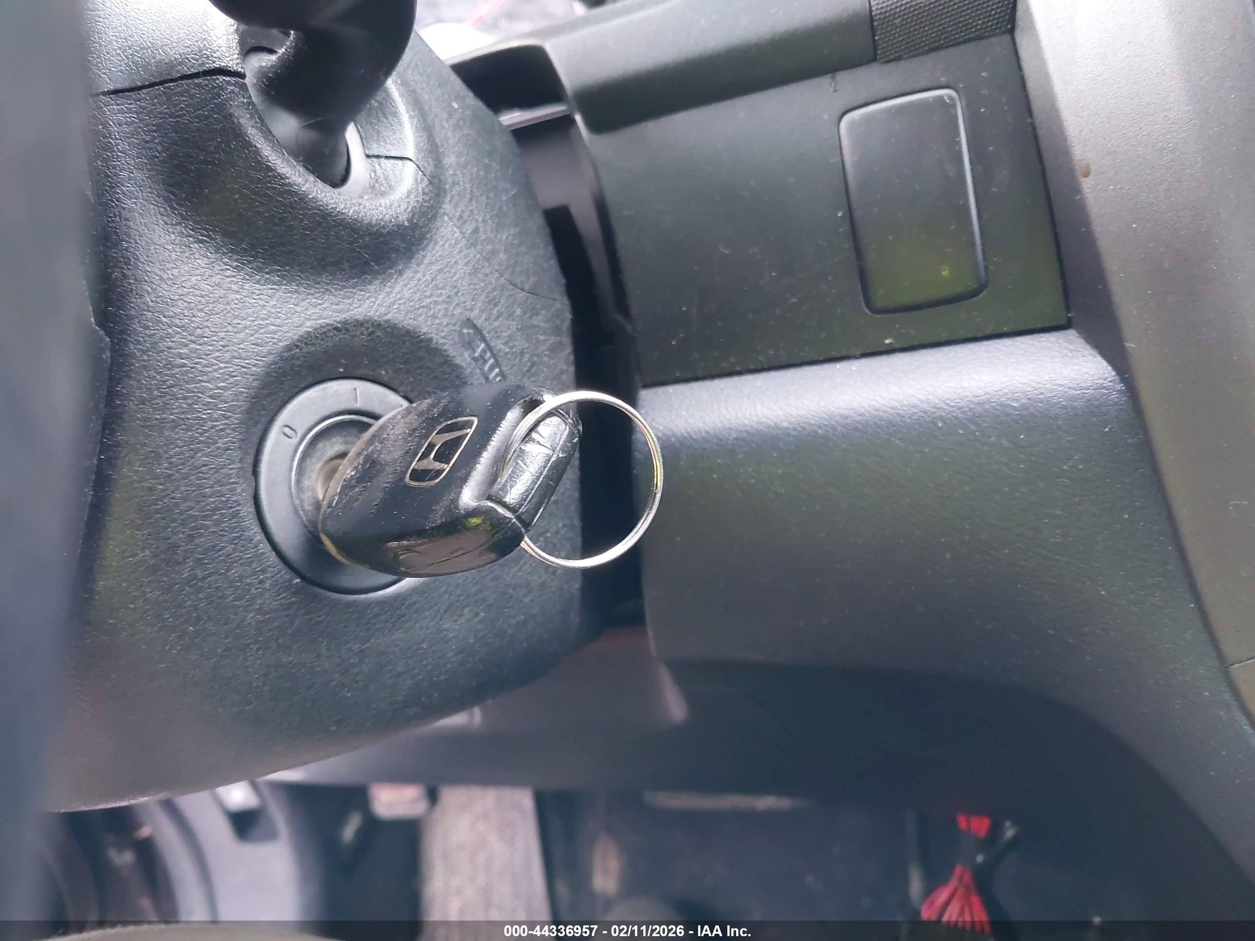 HONDA CR-V image 11