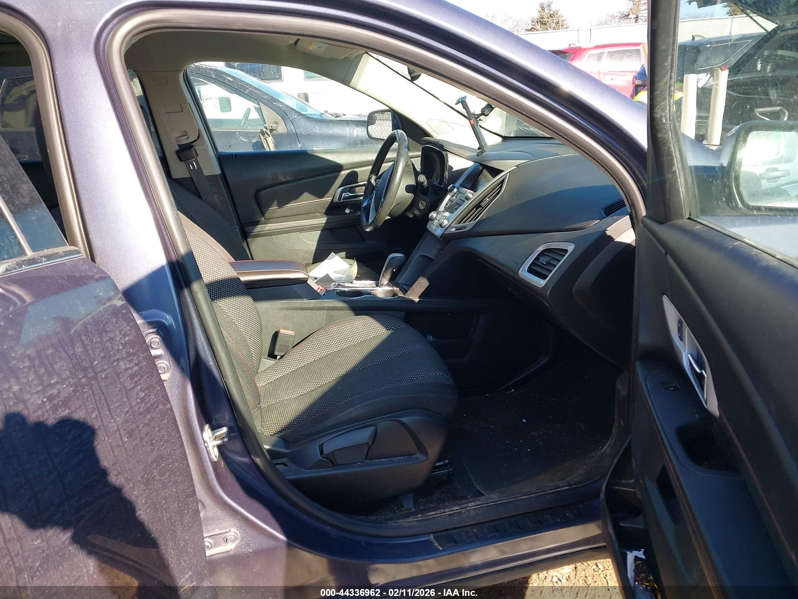 GMC TERRAIN image 5
