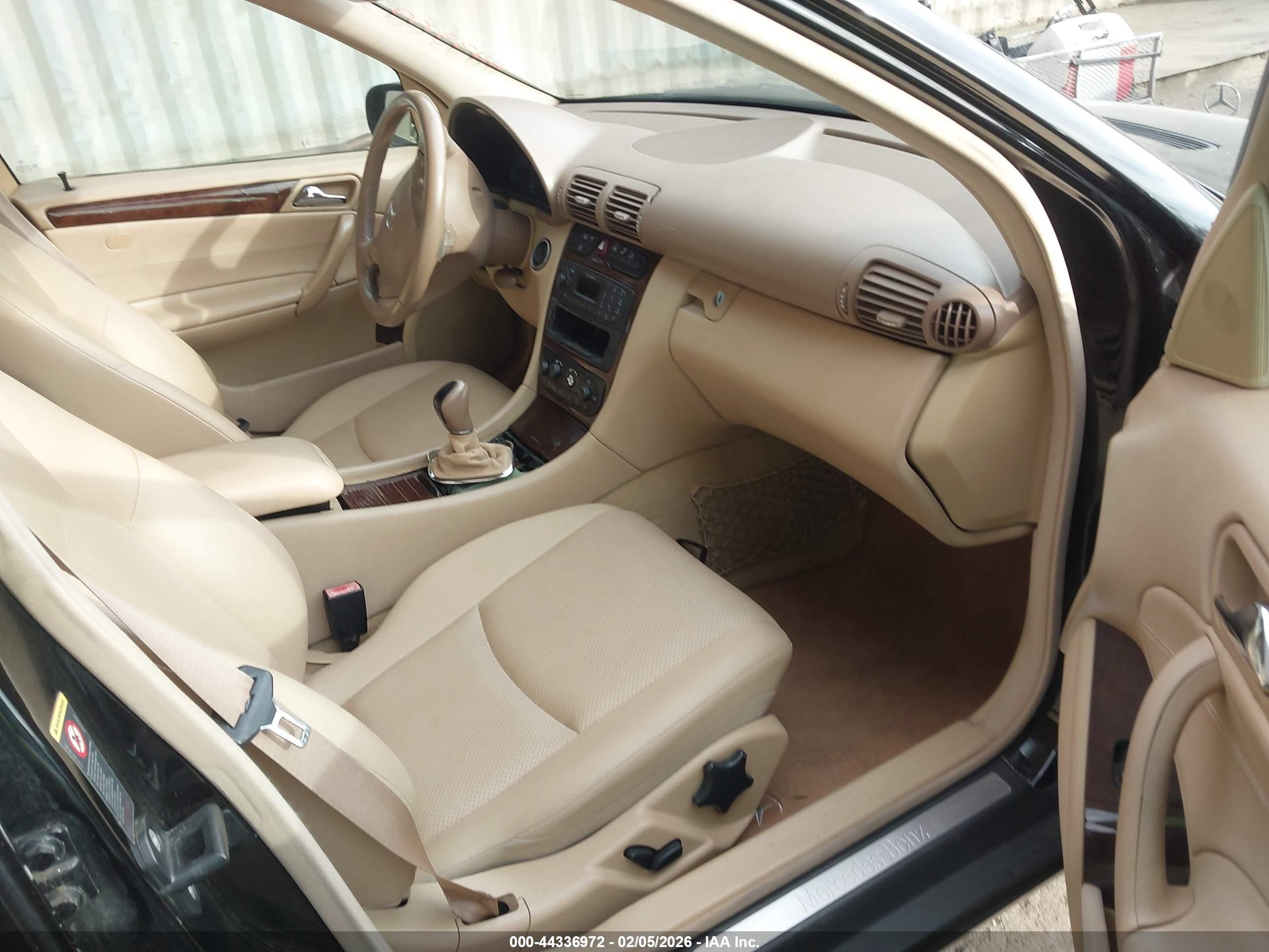 MERCEDES-BENZ C image 5