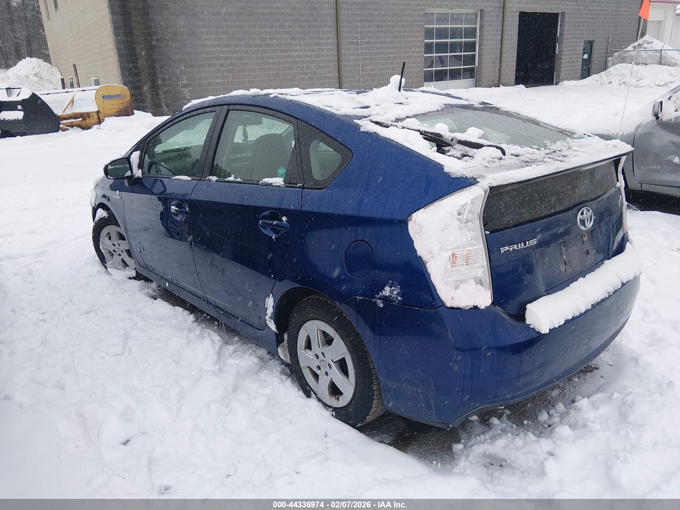 TOYOTA PRIUS image 3