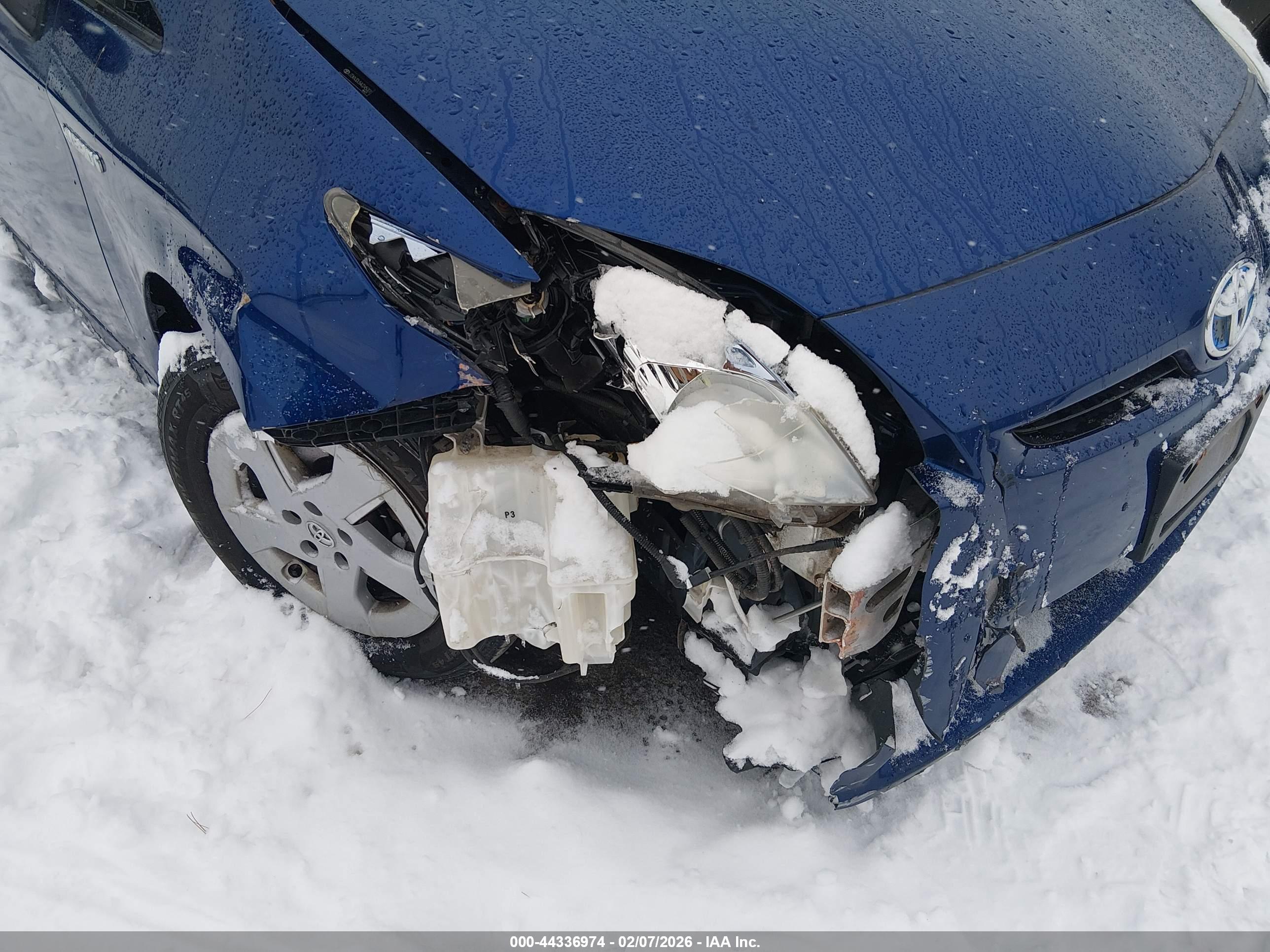 TOYOTA PRIUS image 6