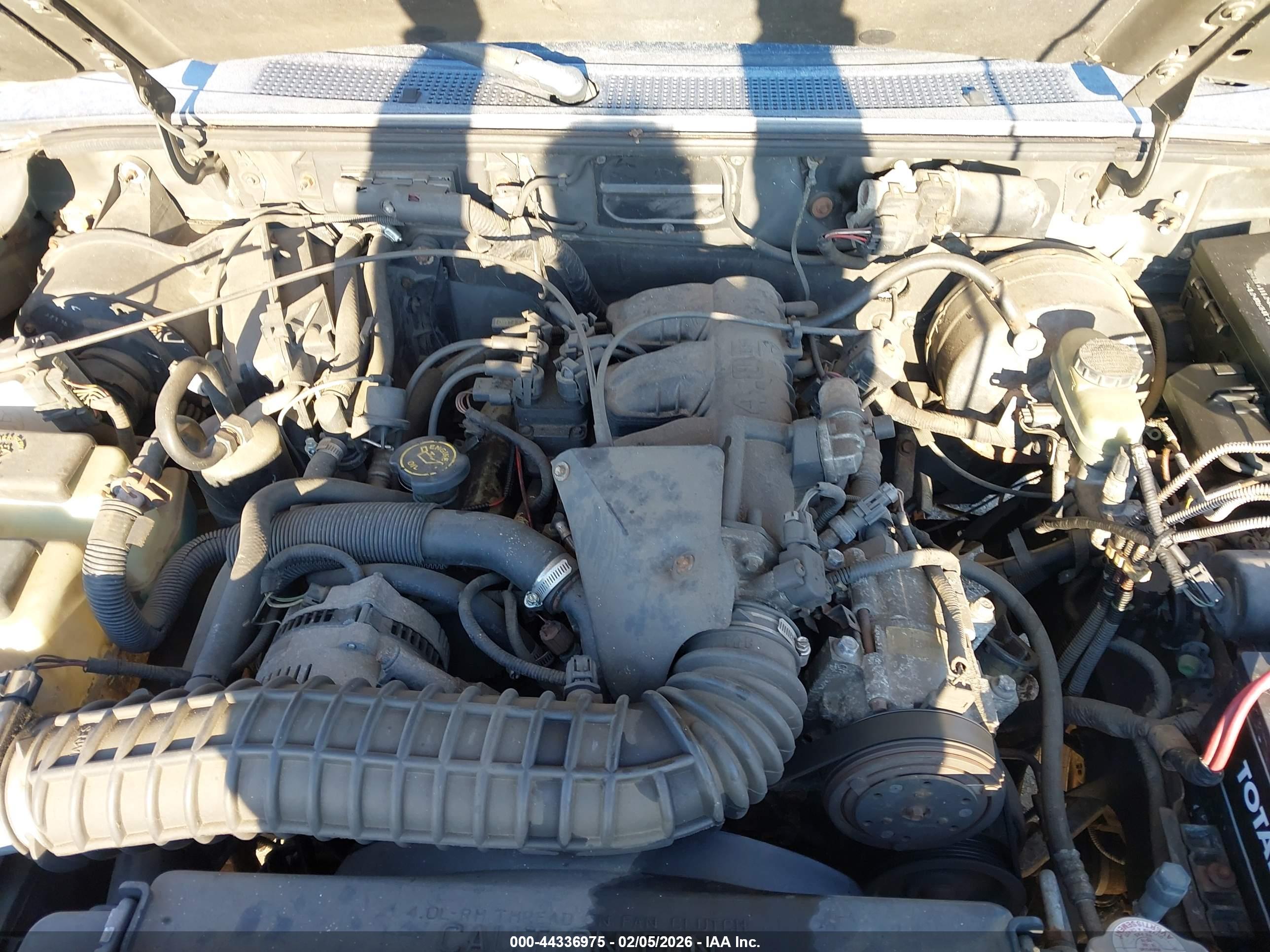 MAZDA B4000 image 10