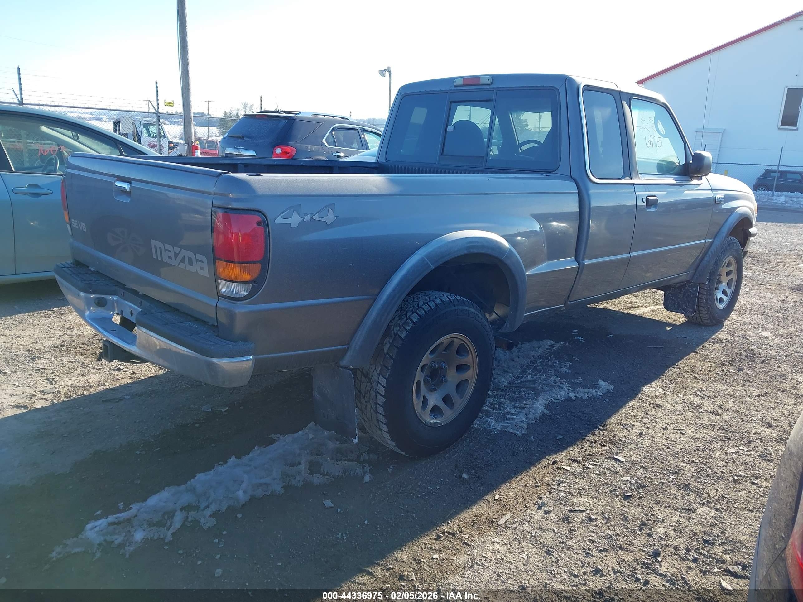 MAZDA B4000 image 4
