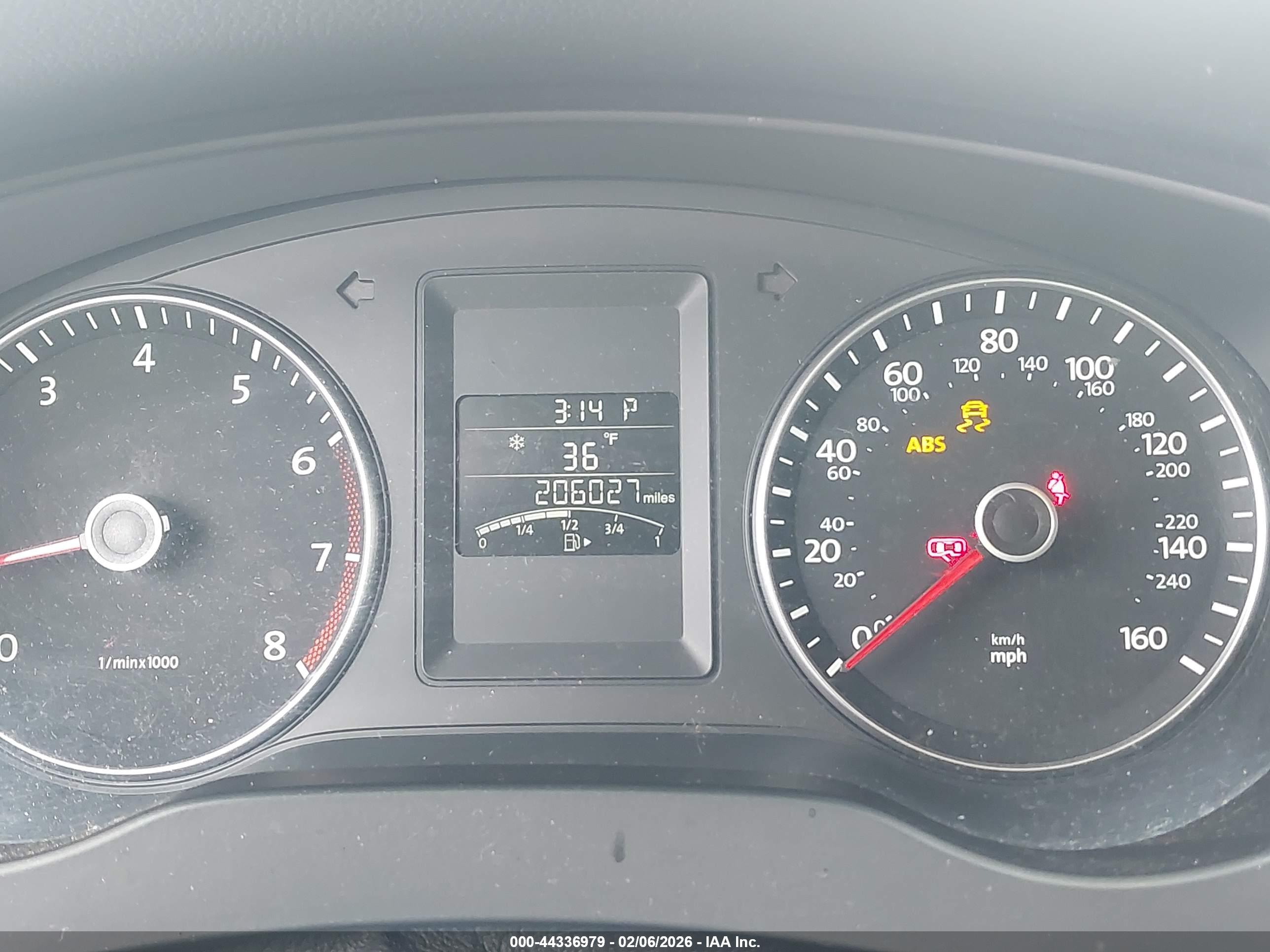 VOLKSWAGEN JETTA image 7