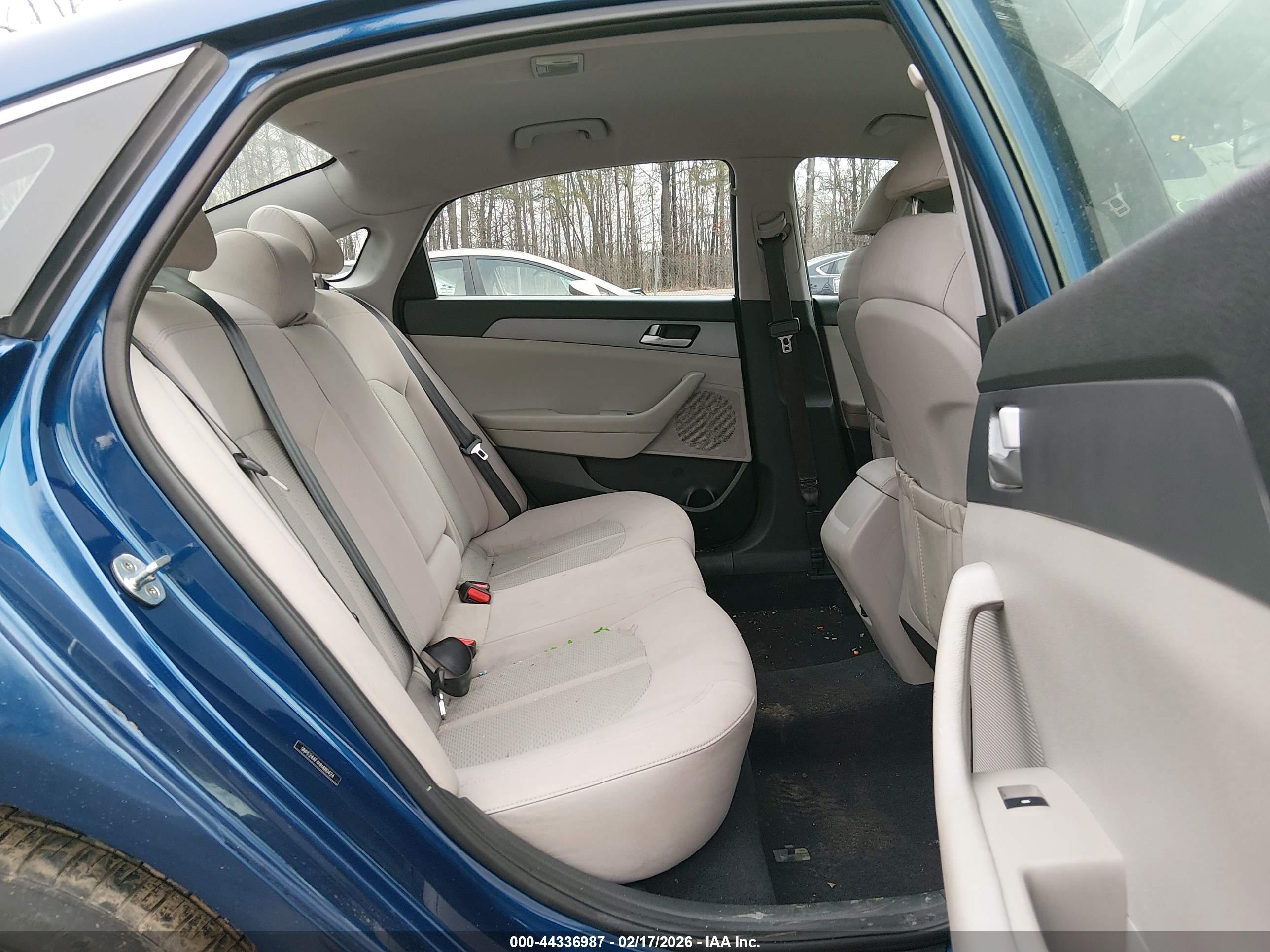 HYUNDAI SONATA image 8