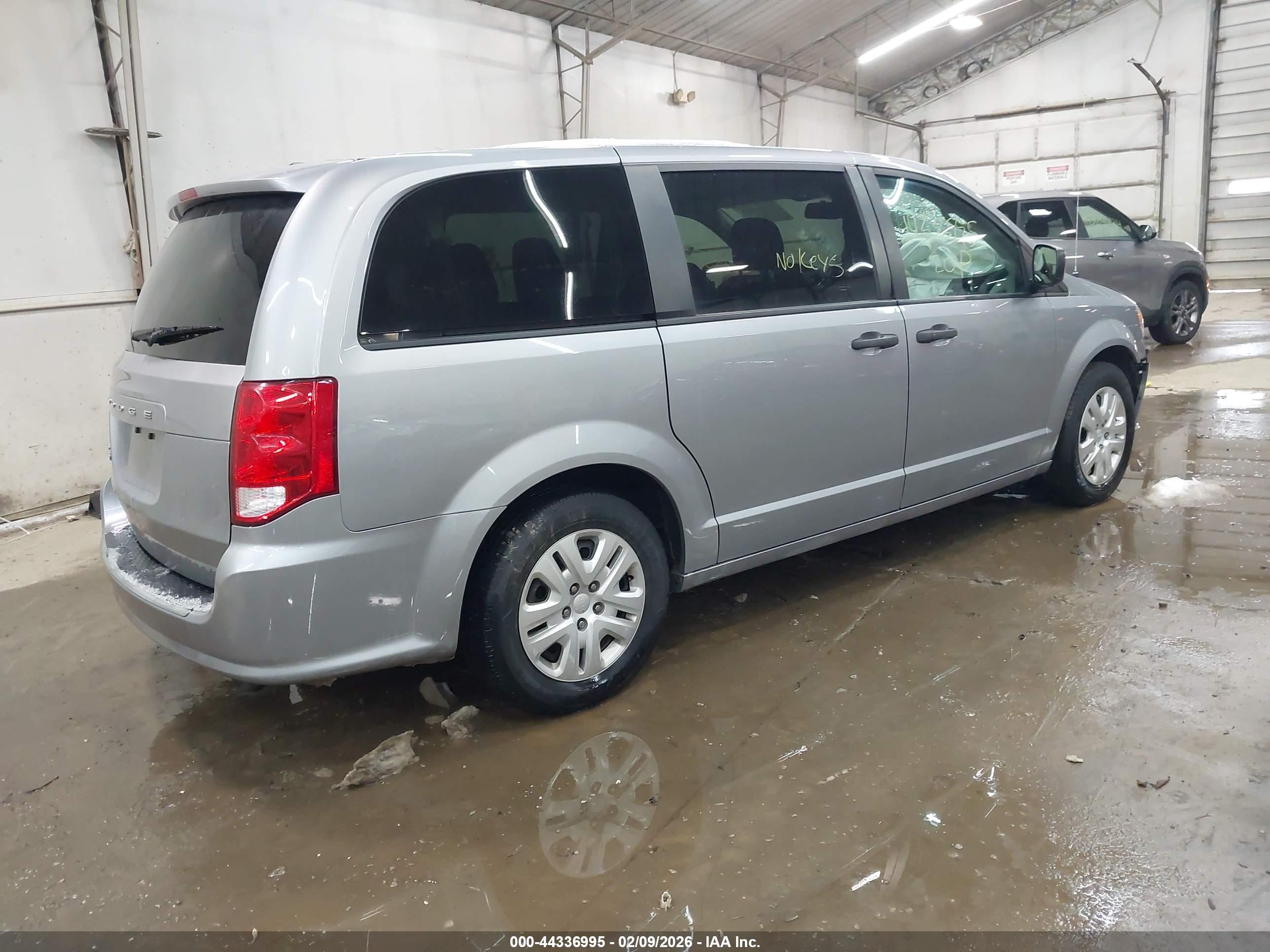 DODGE GRAND image 4