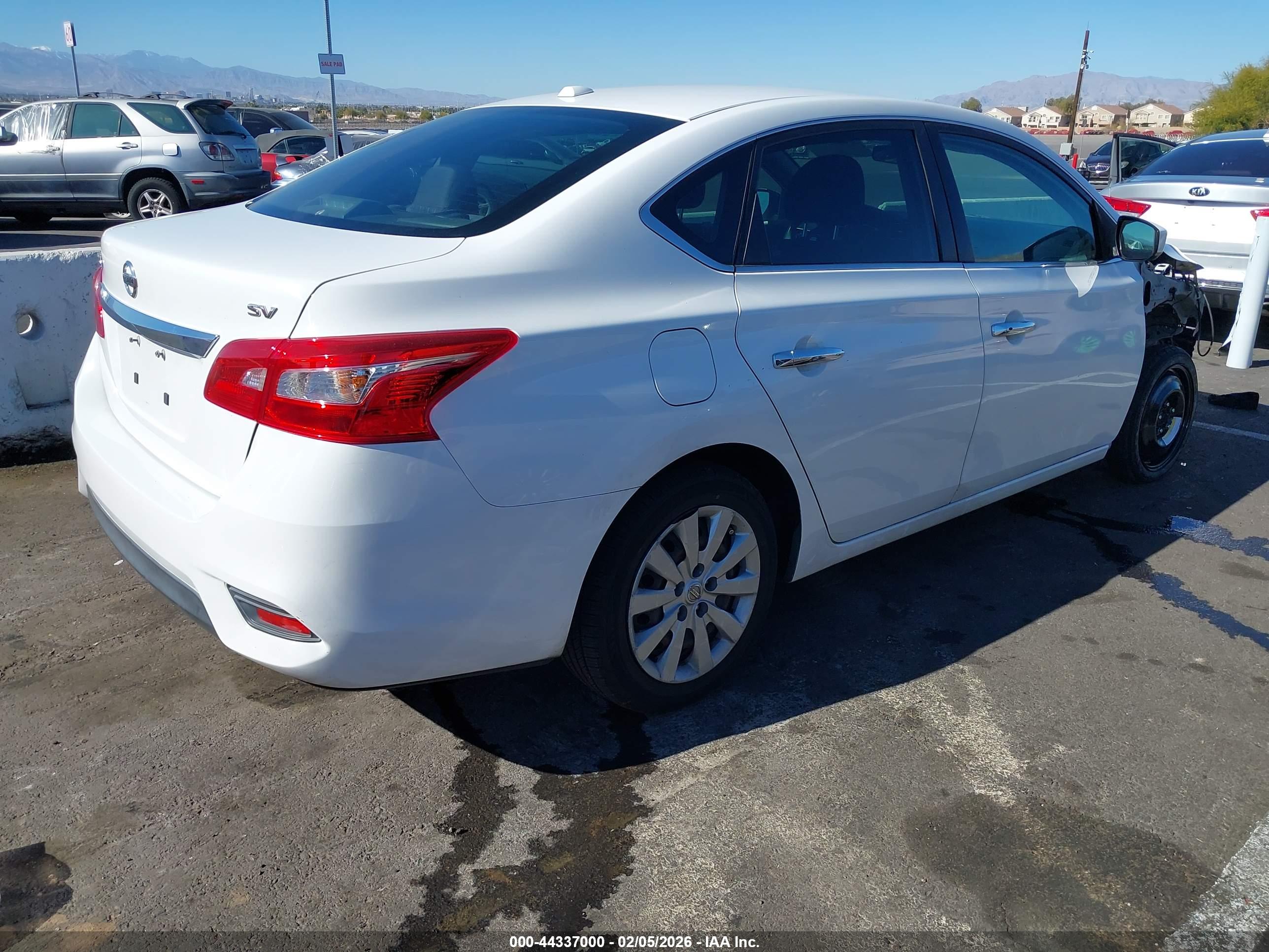 NISSAN SENTRA image 4