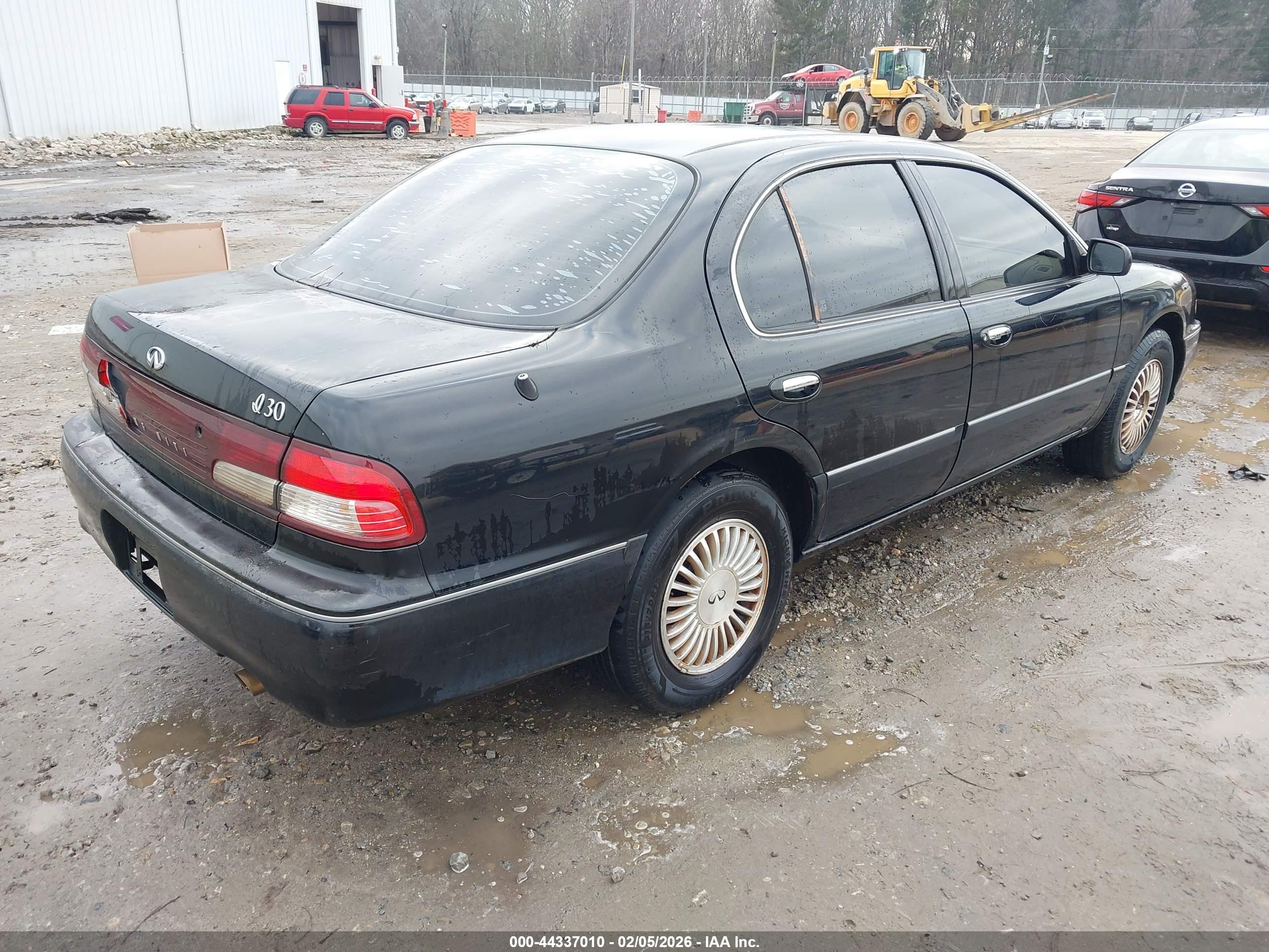 INFINITI I30 image 4