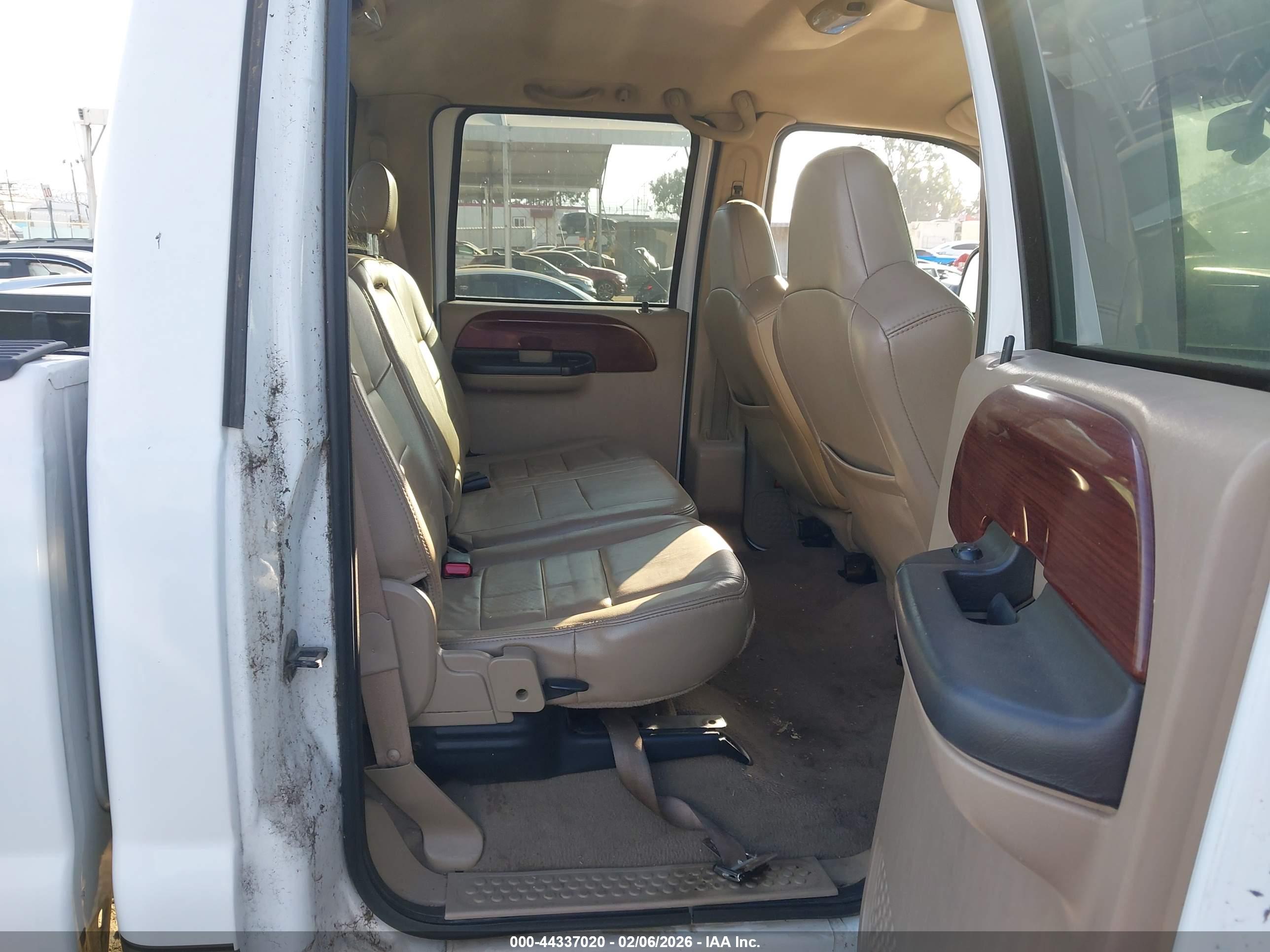 FORD F-250 image 8