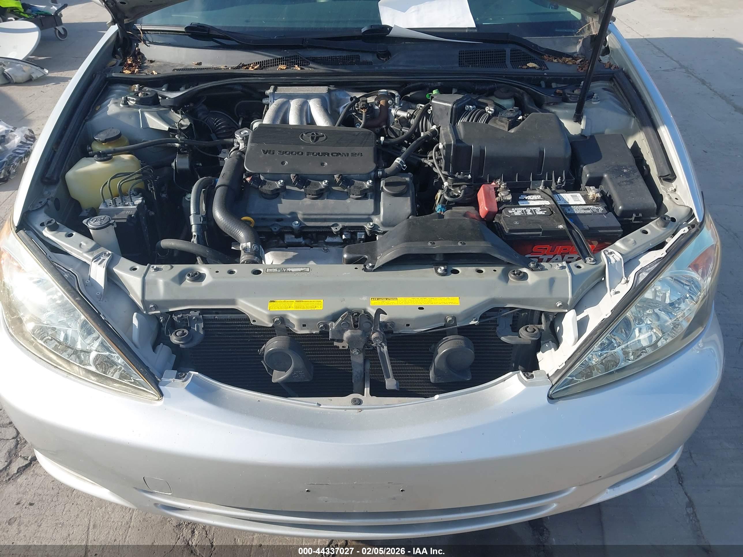 TOYOTA CAMRY image 10