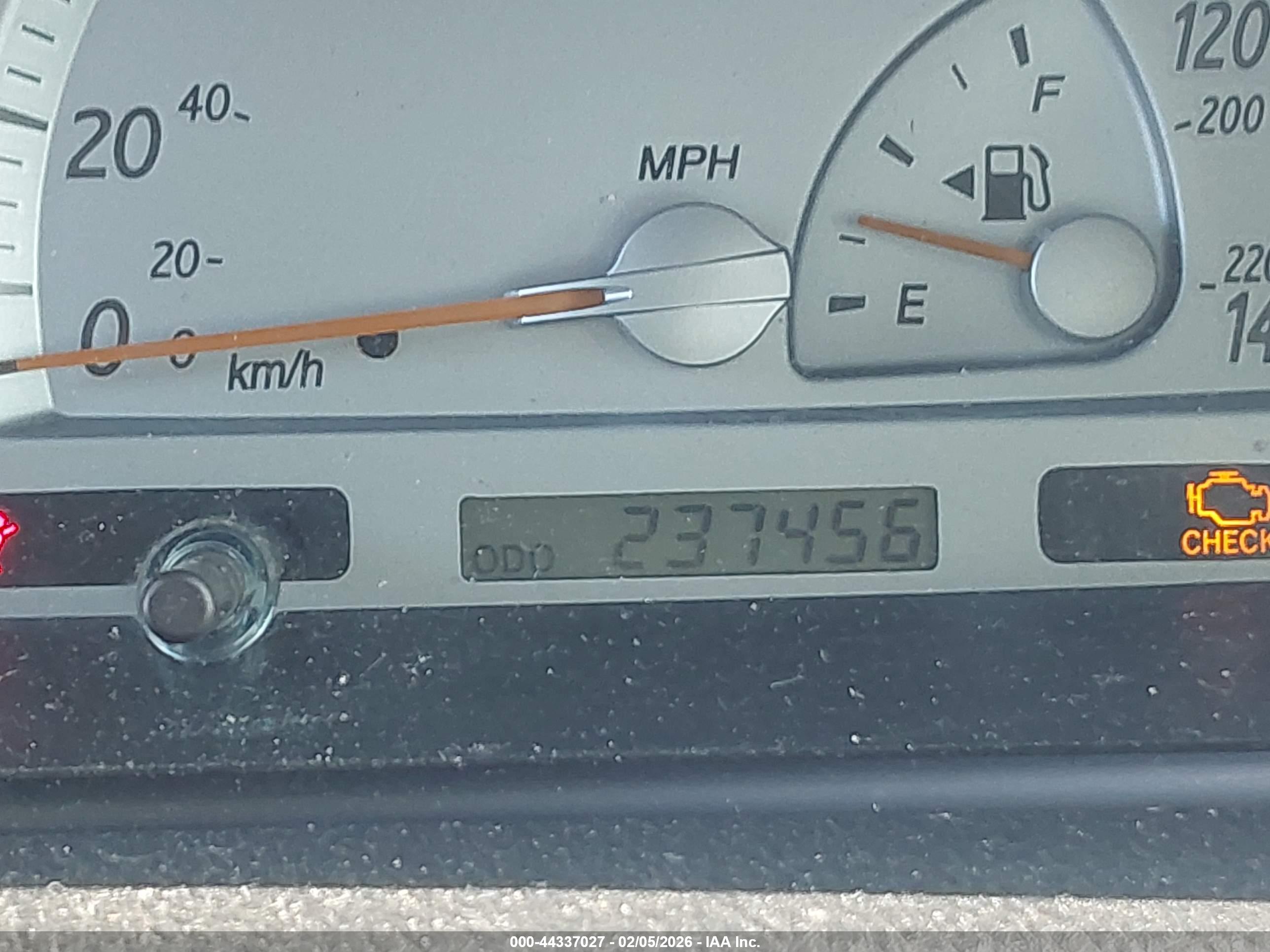 TOYOTA CAMRY image 7