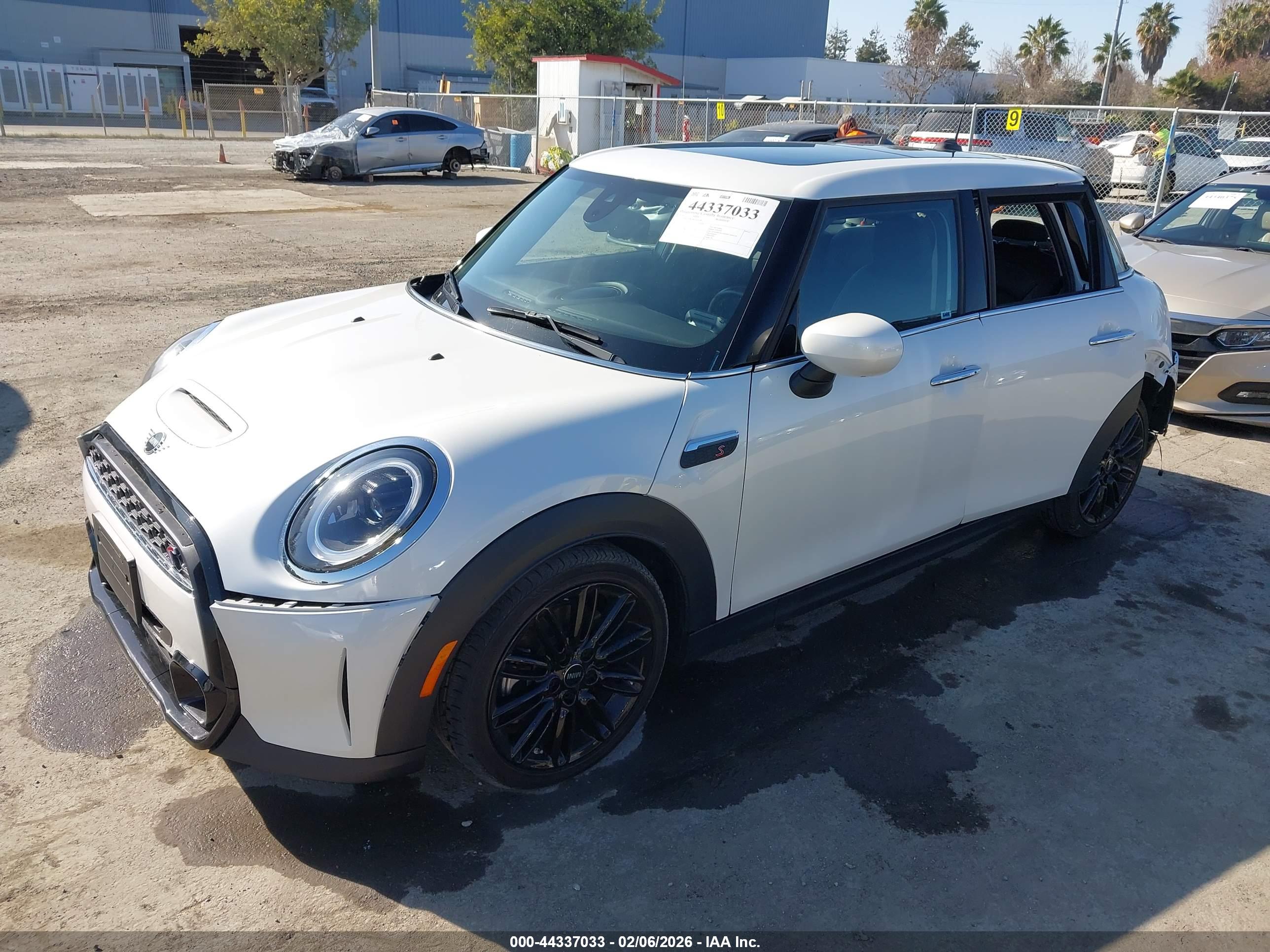 MINI HARDTOP image 2