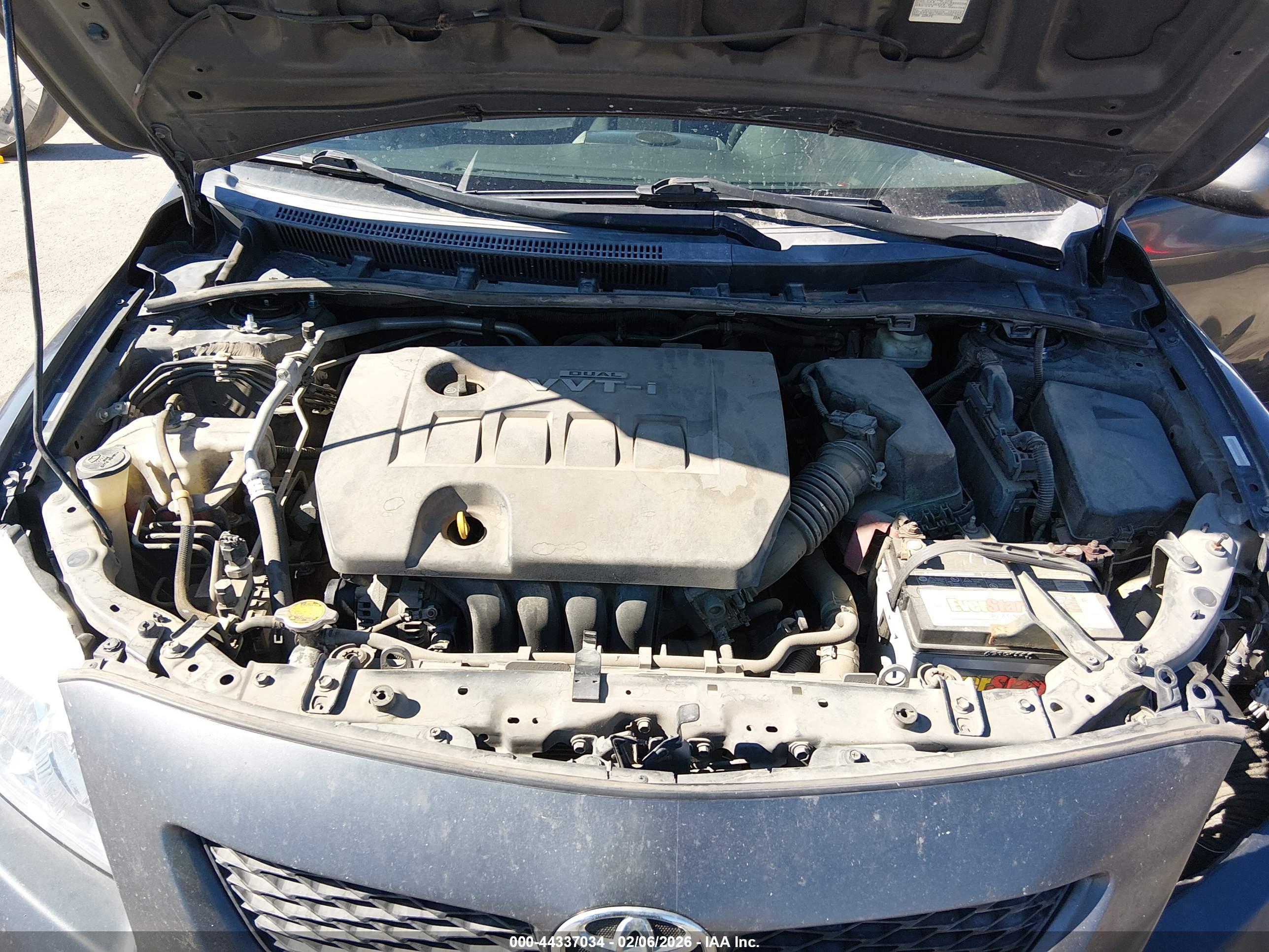 TOYOTA COROLLA image 10