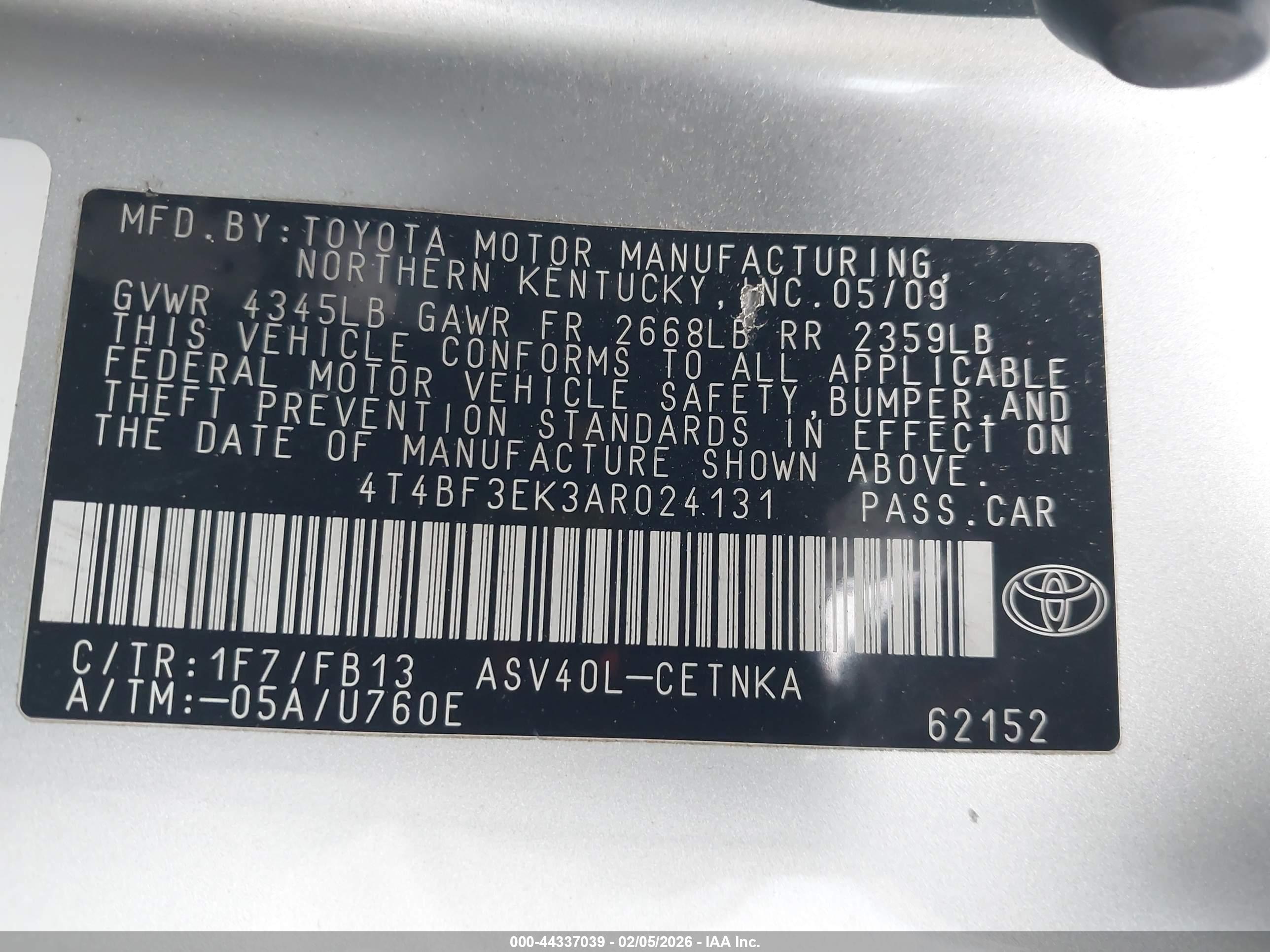 TOYOTA CAMRY image 9