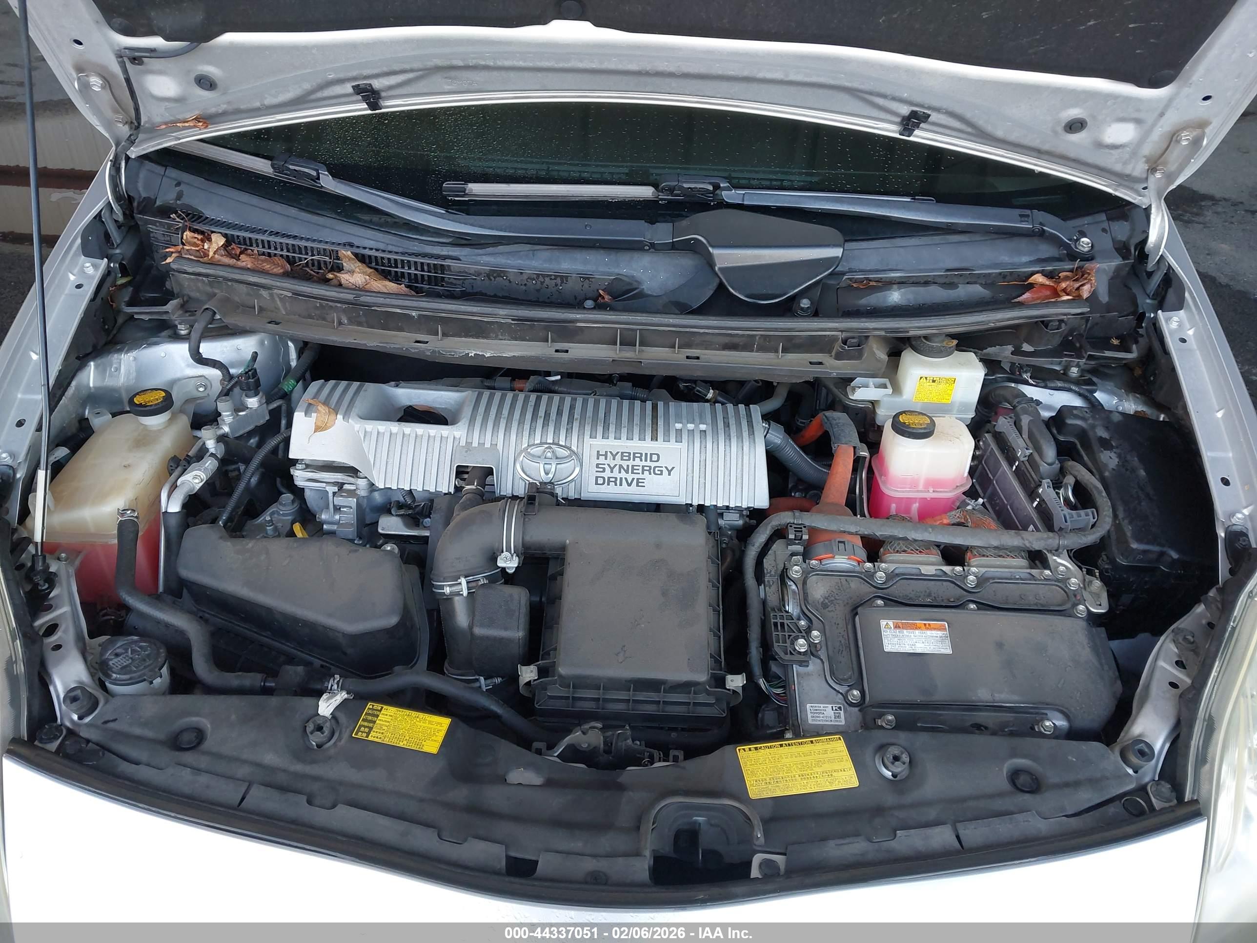 TOYOTA PRIUS image 10