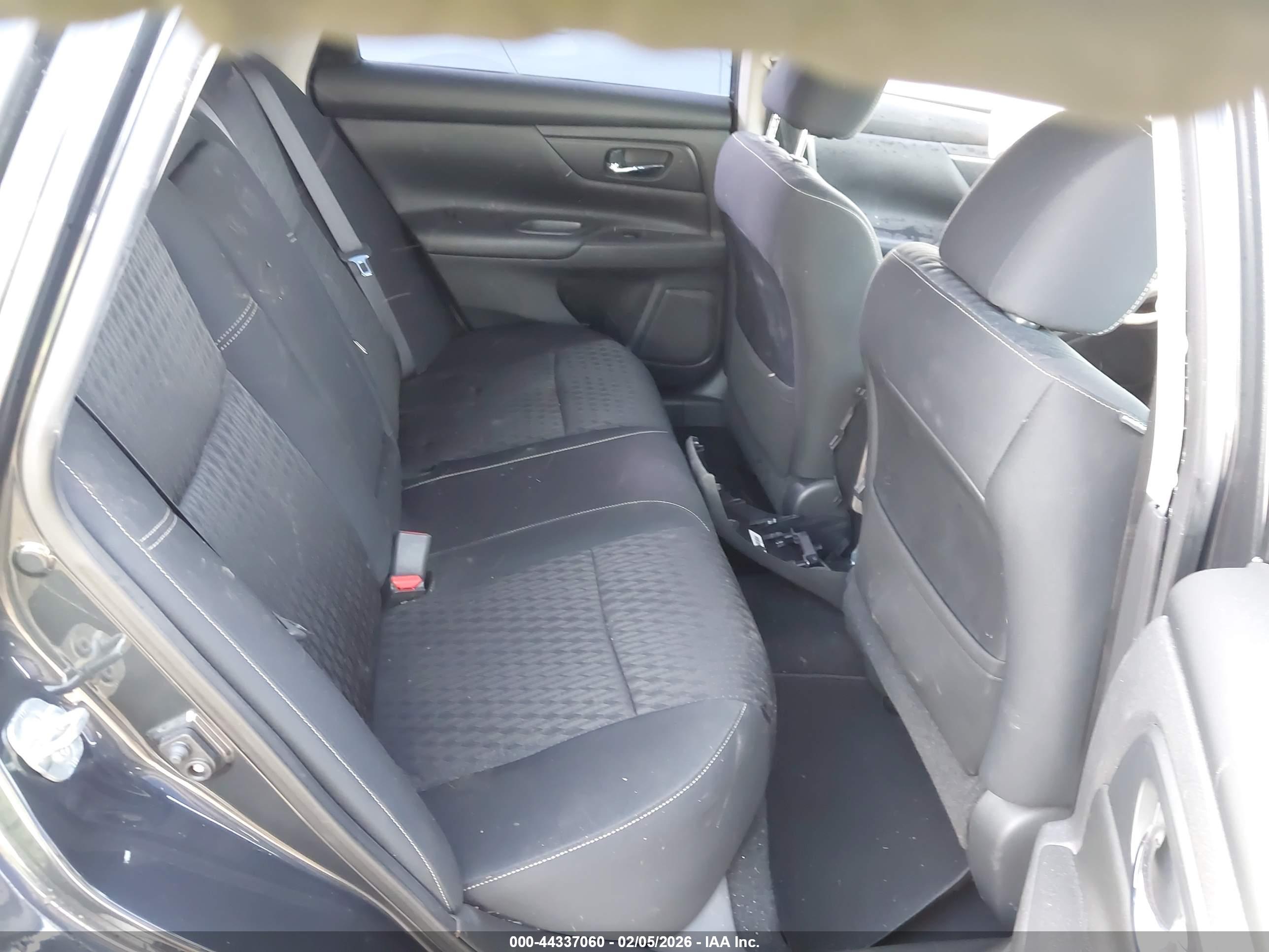 NISSAN ALTIMA image 8