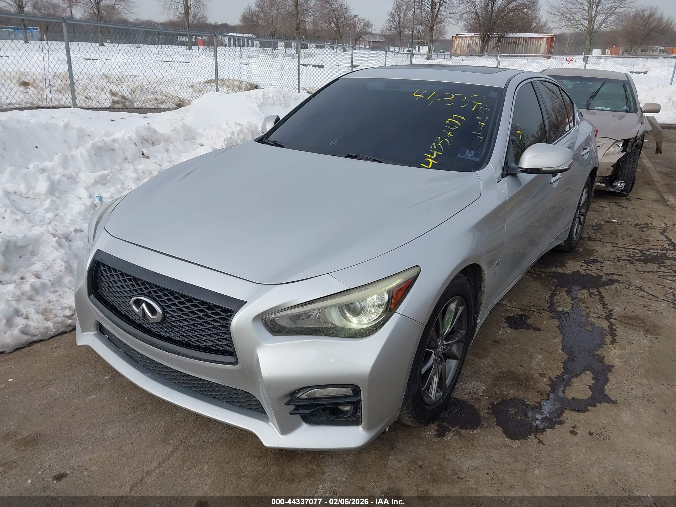 INFINITI Q50 image 2