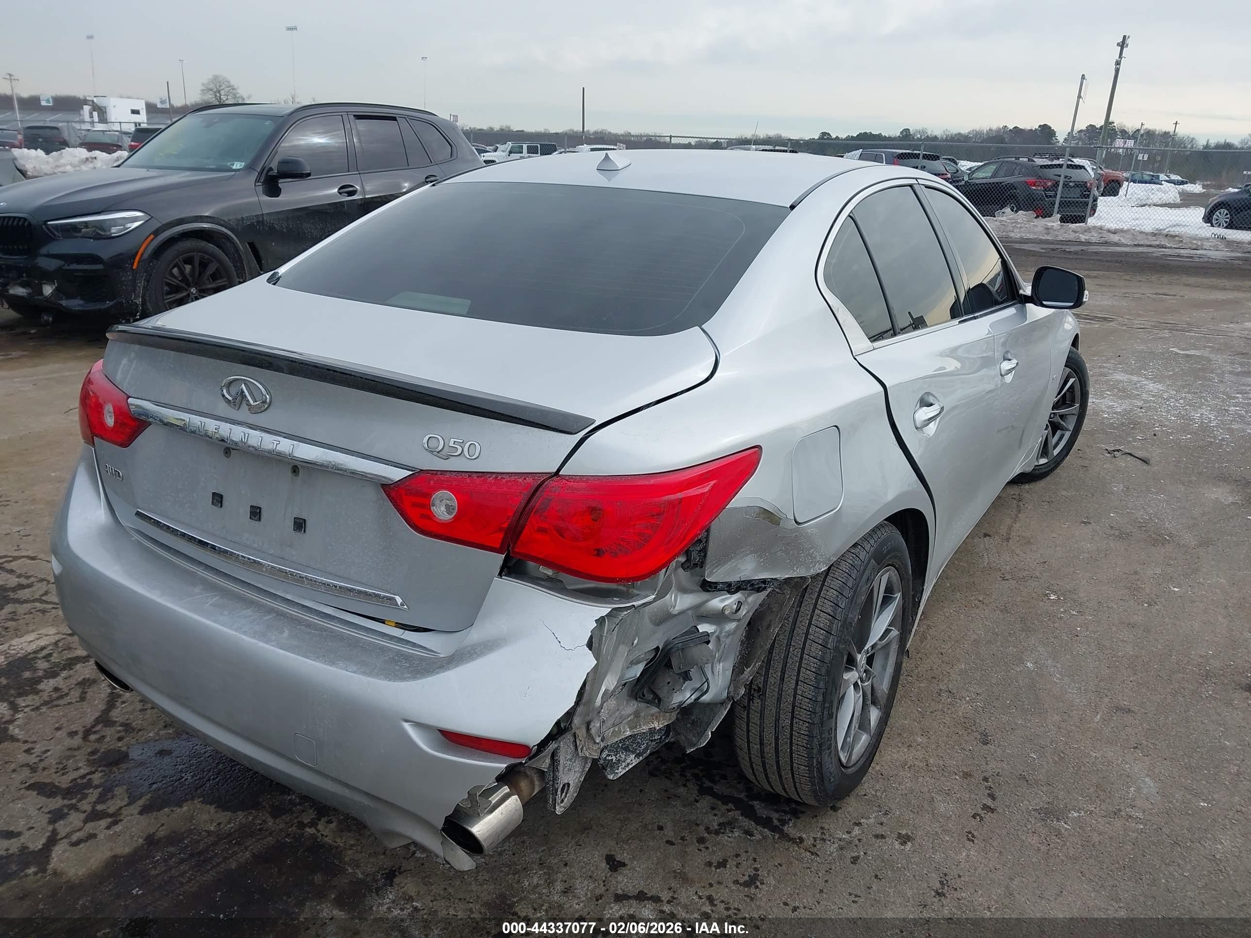 INFINITI Q50 image 4