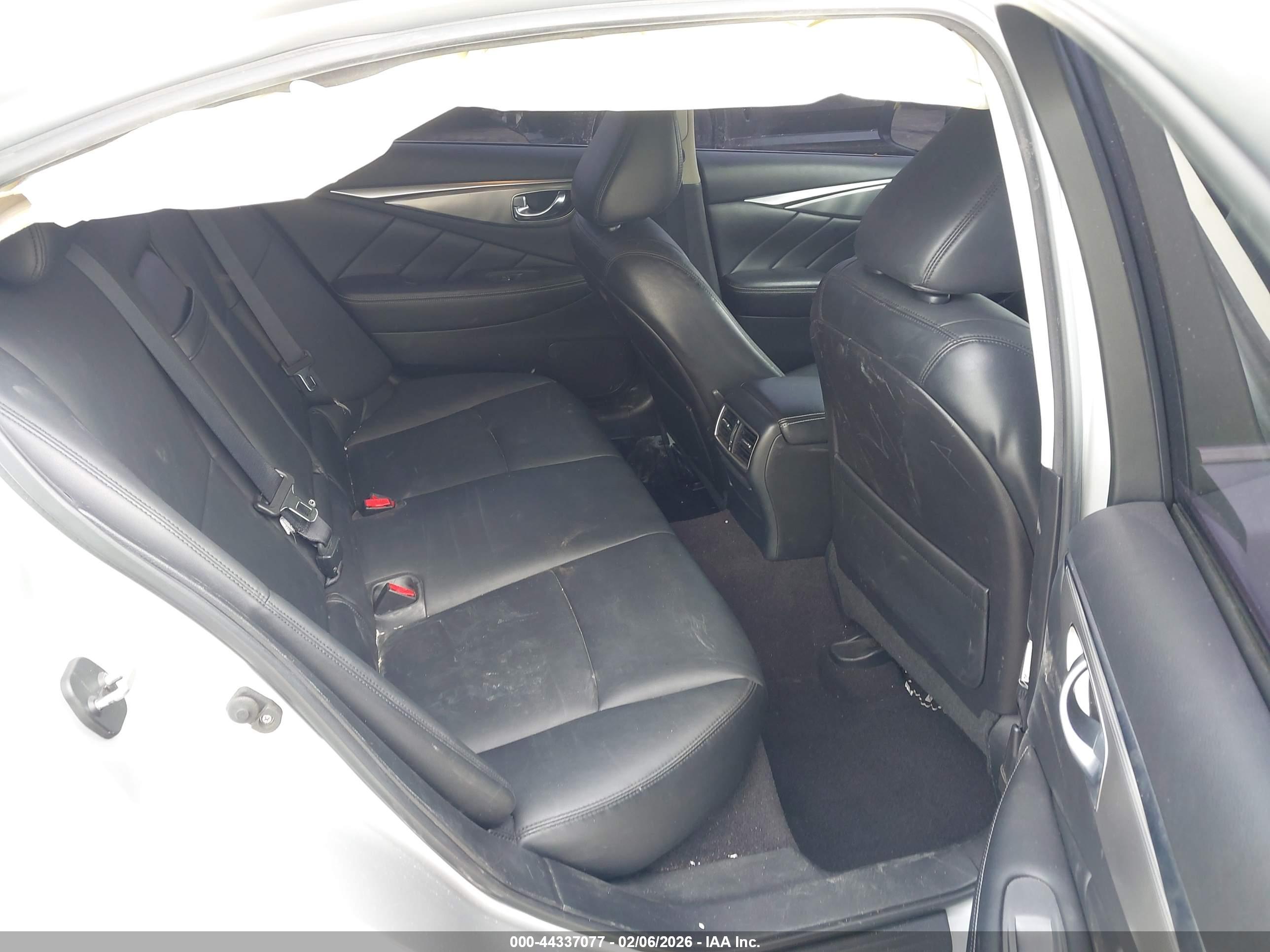 INFINITI Q50 image 8