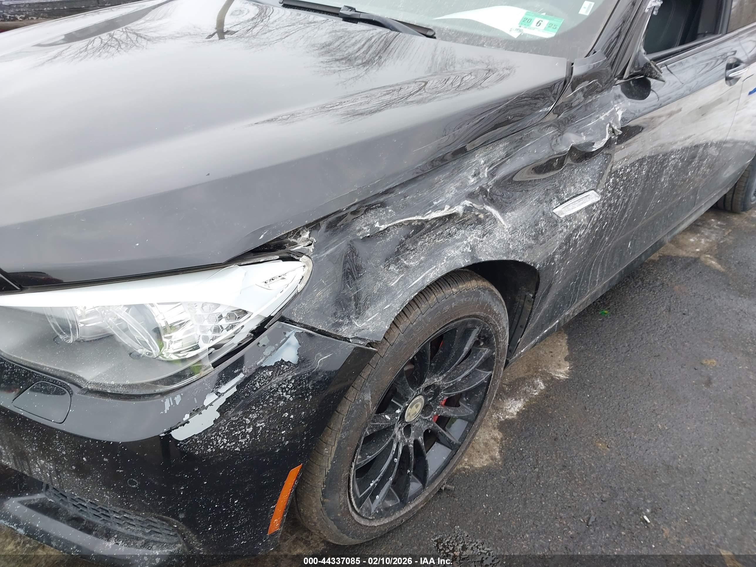 BMW 535I image 6