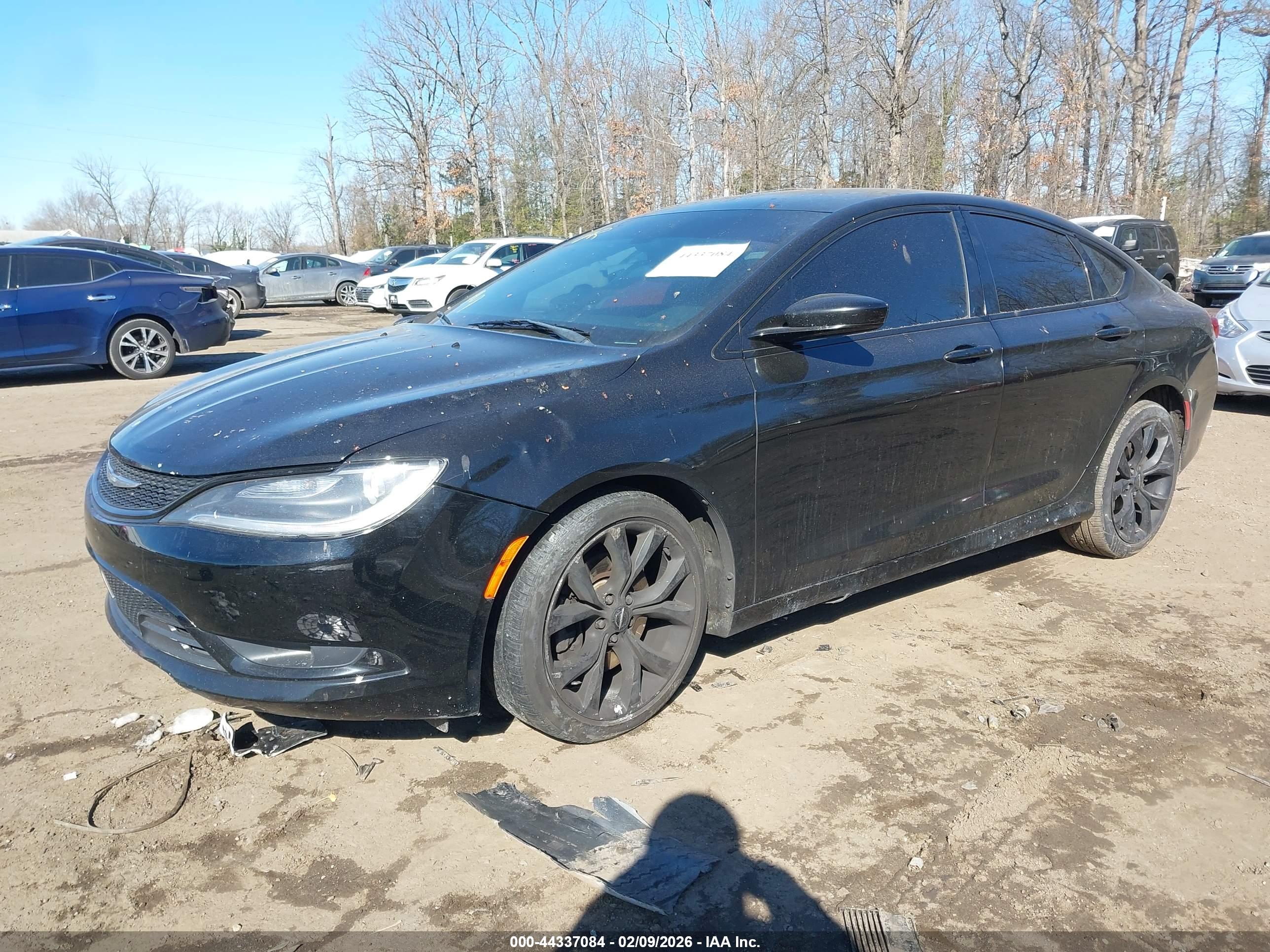 CHRYSLER 200 image 2