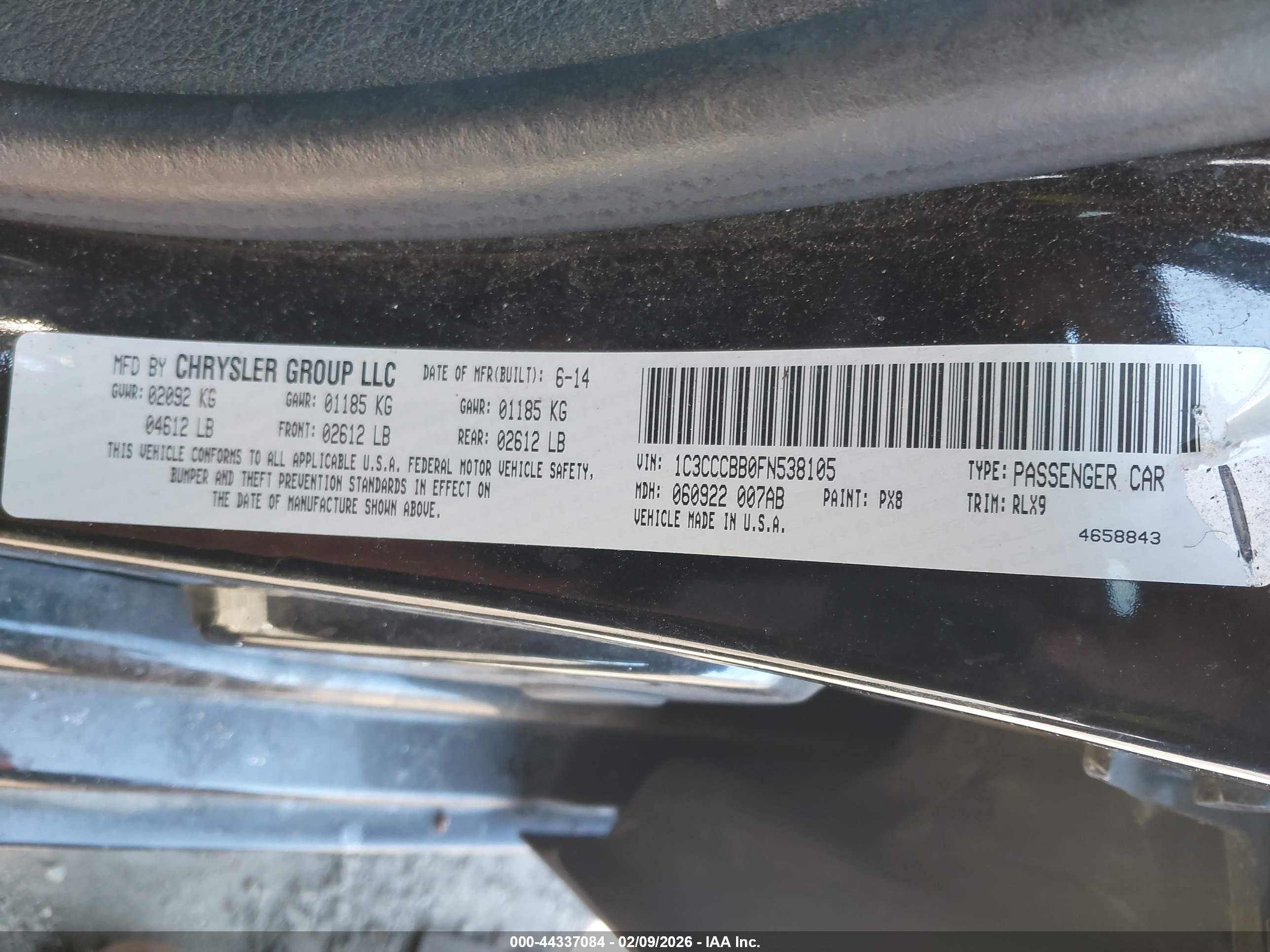 CHRYSLER 200 image 9
