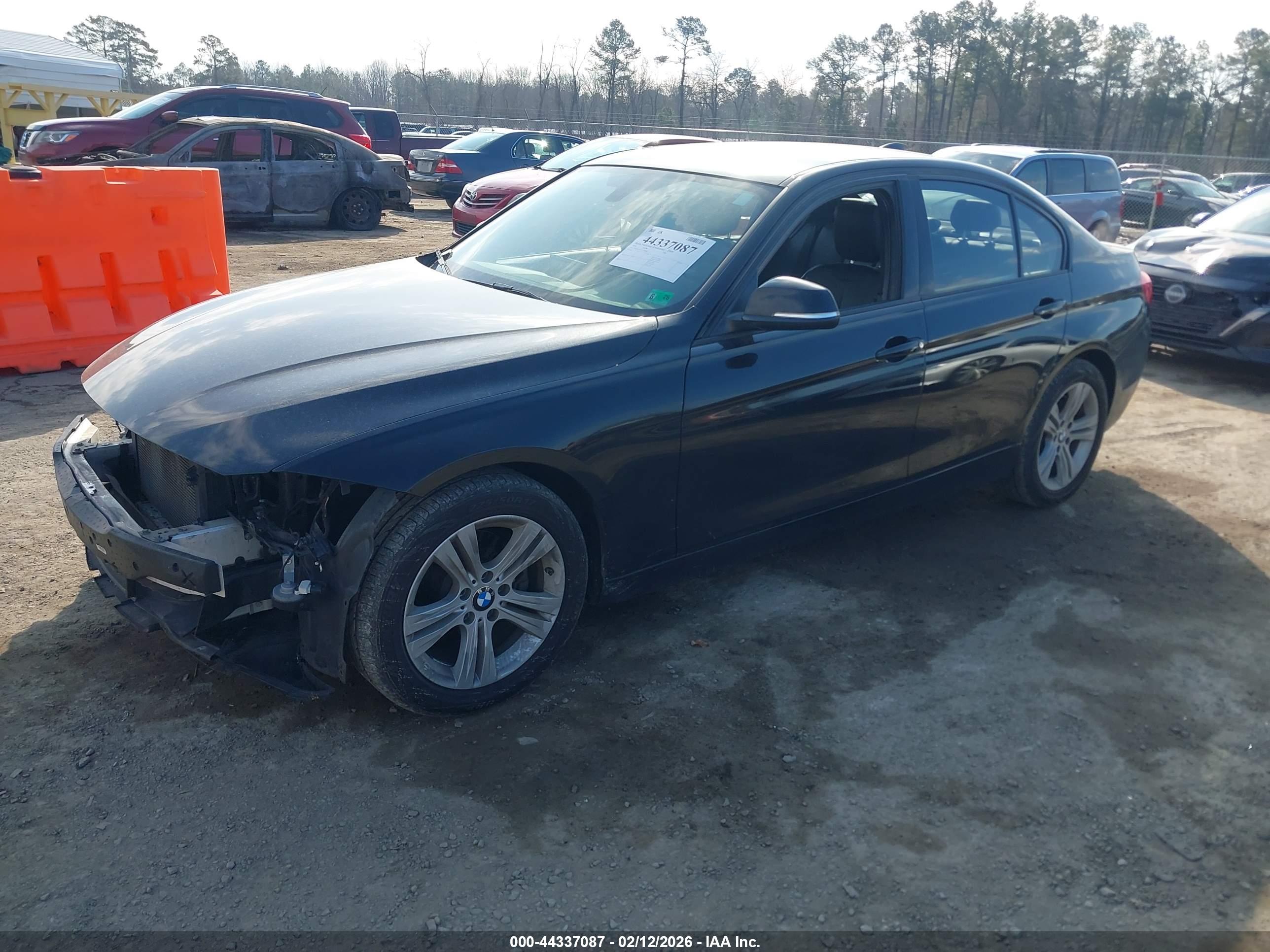 BMW 328I image 2