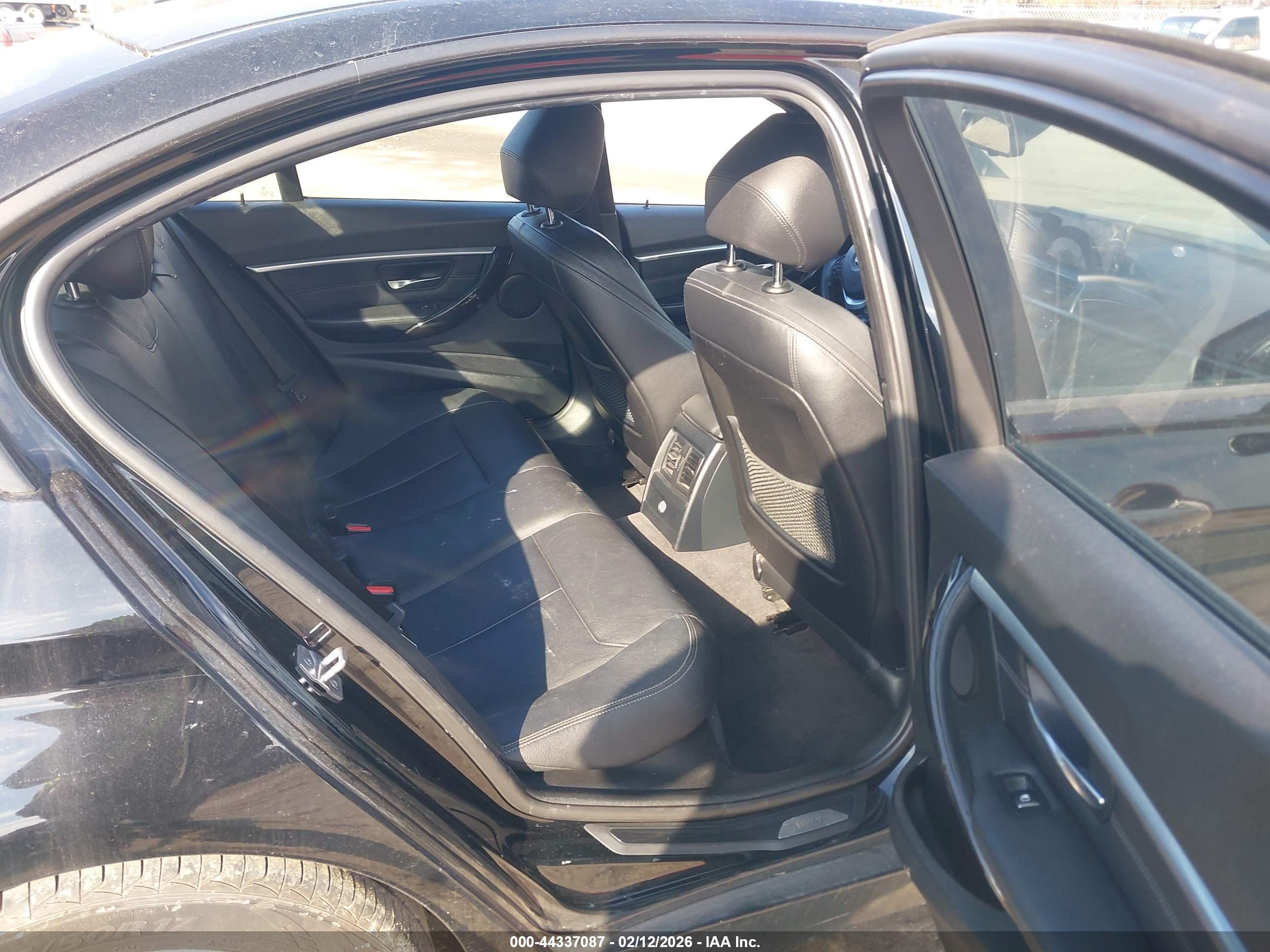 BMW 328I image 8