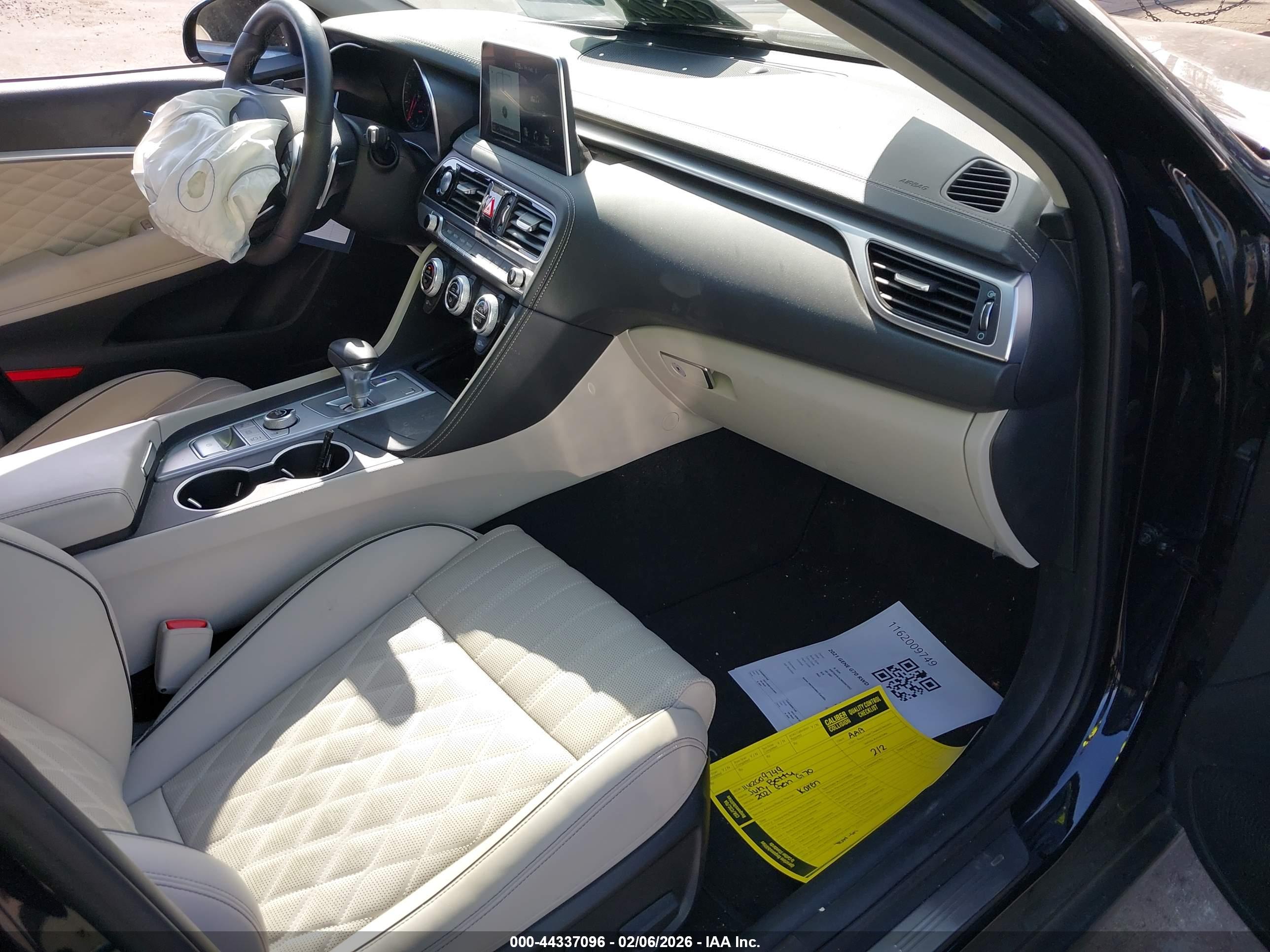 GENESIS G70 image 5