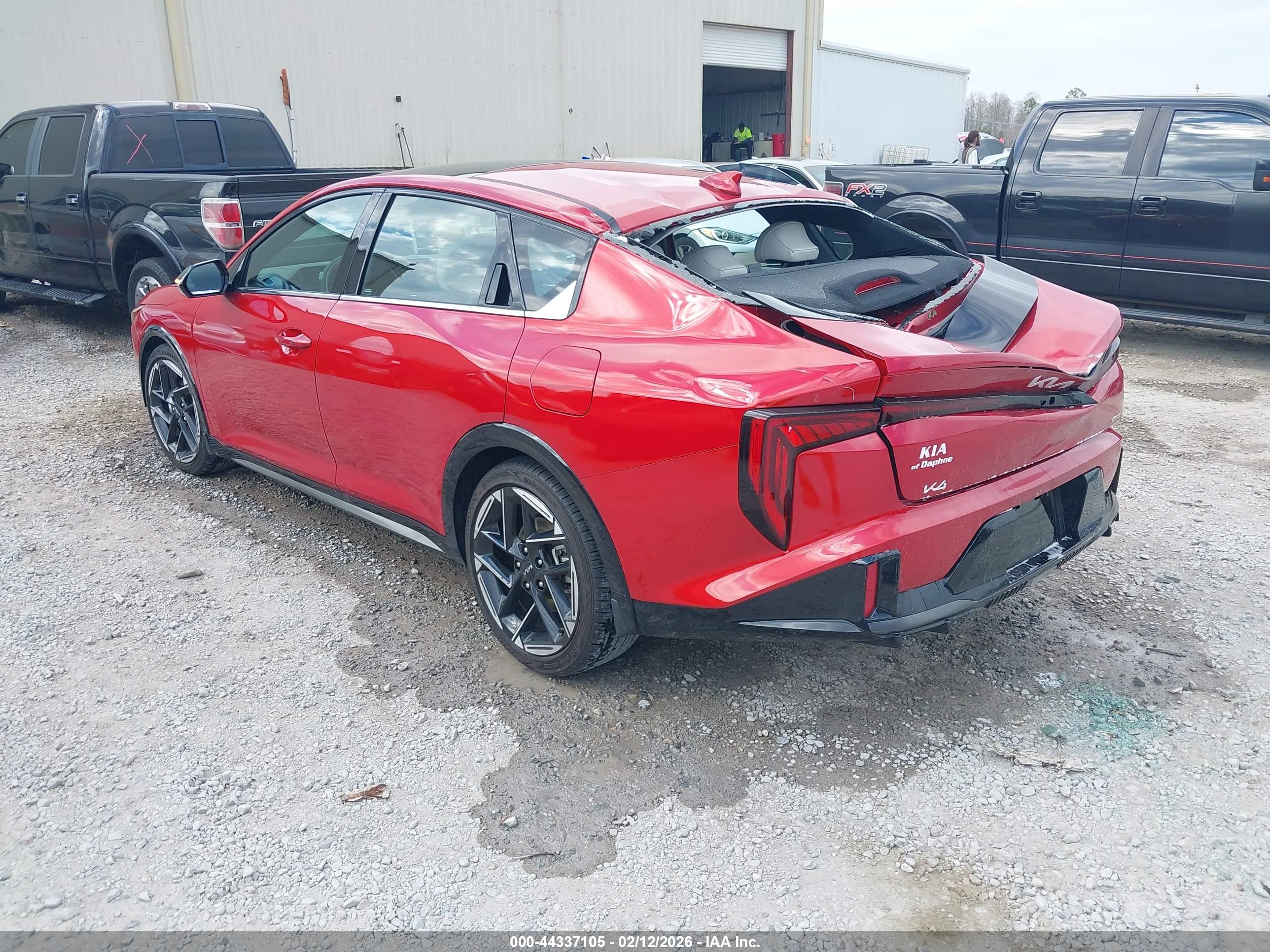 KIA K4 image 3