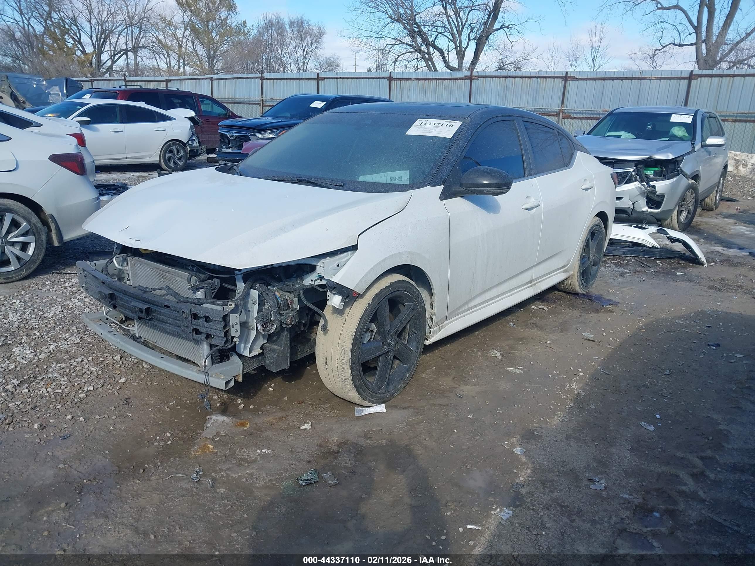 NISSAN SENTRA image 2