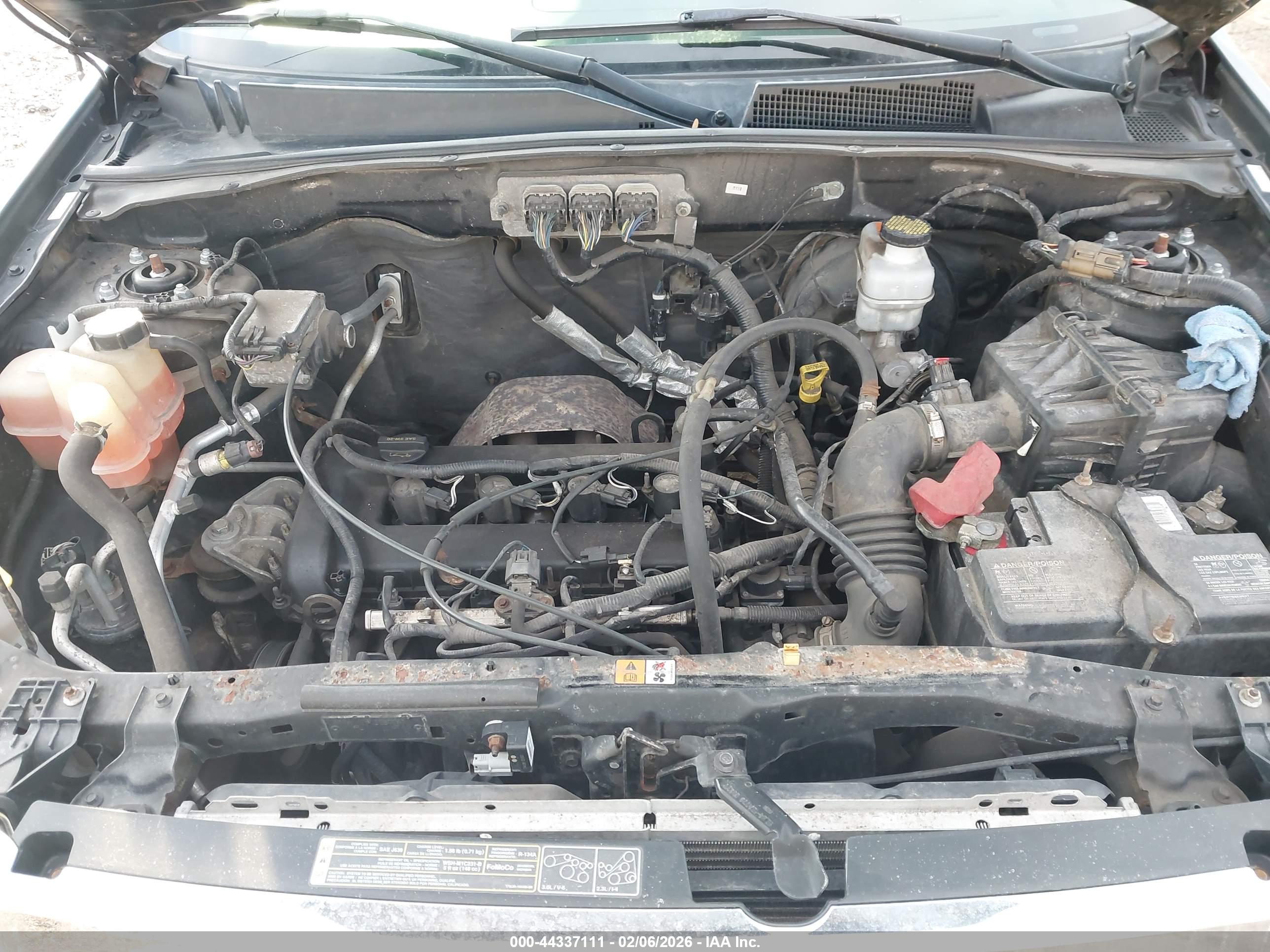 FORD ESCAPE image 10