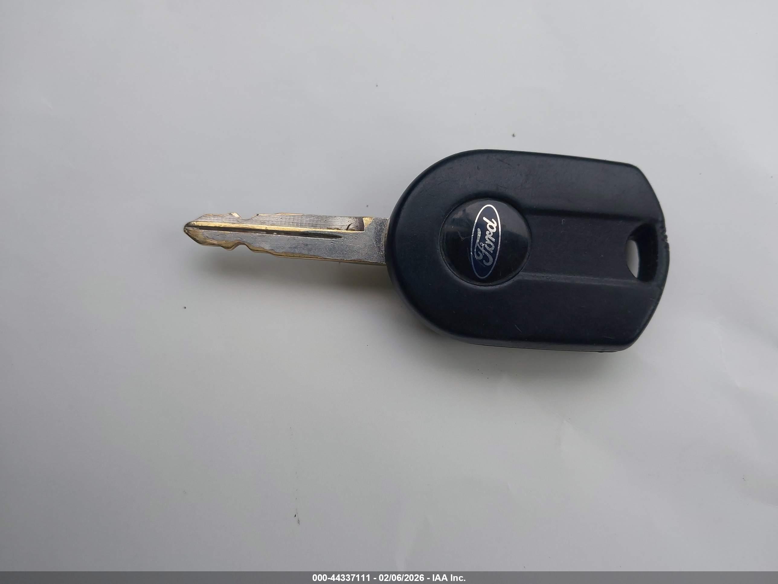 FORD ESCAPE image 11