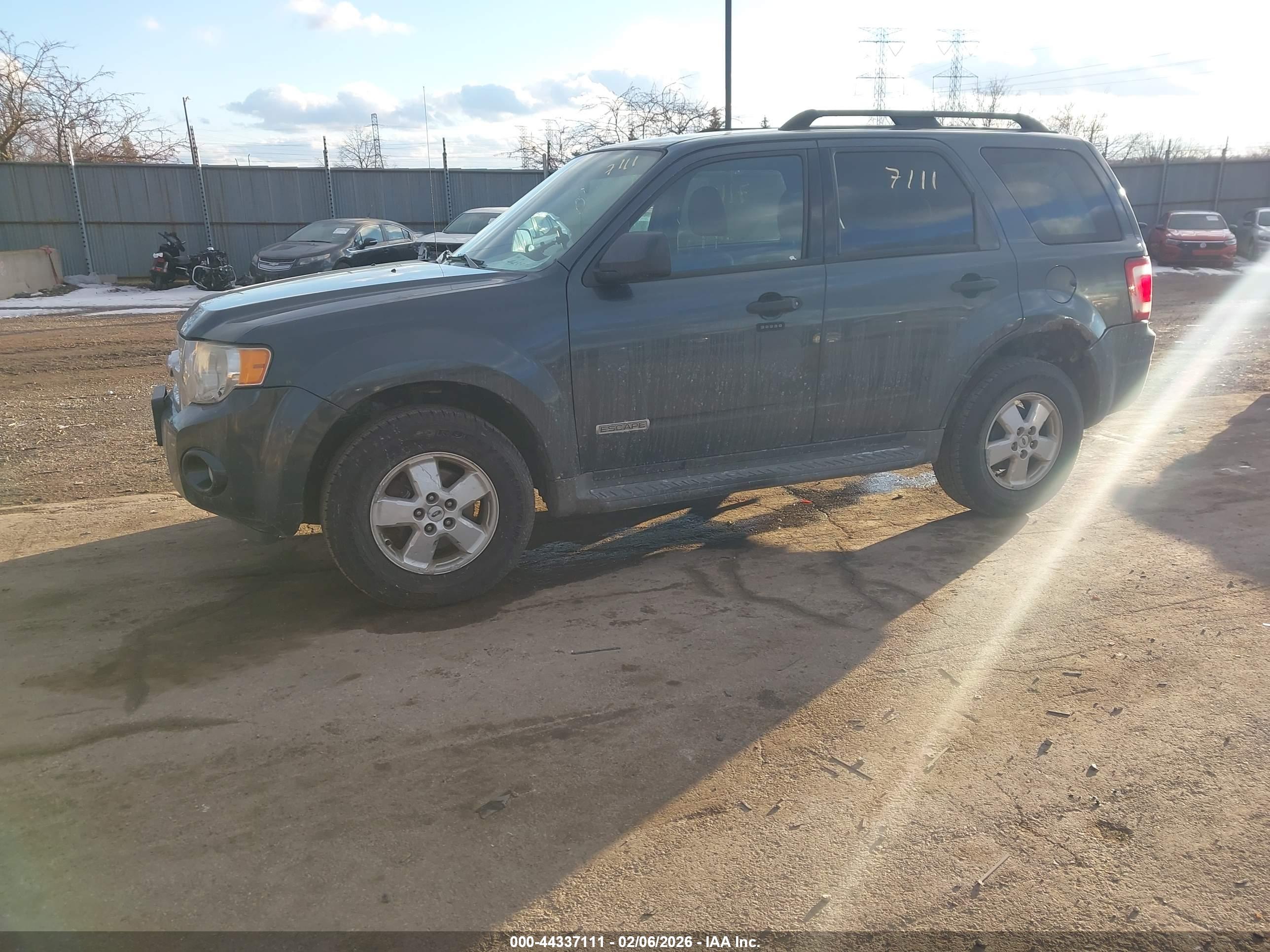 FORD ESCAPE image 2