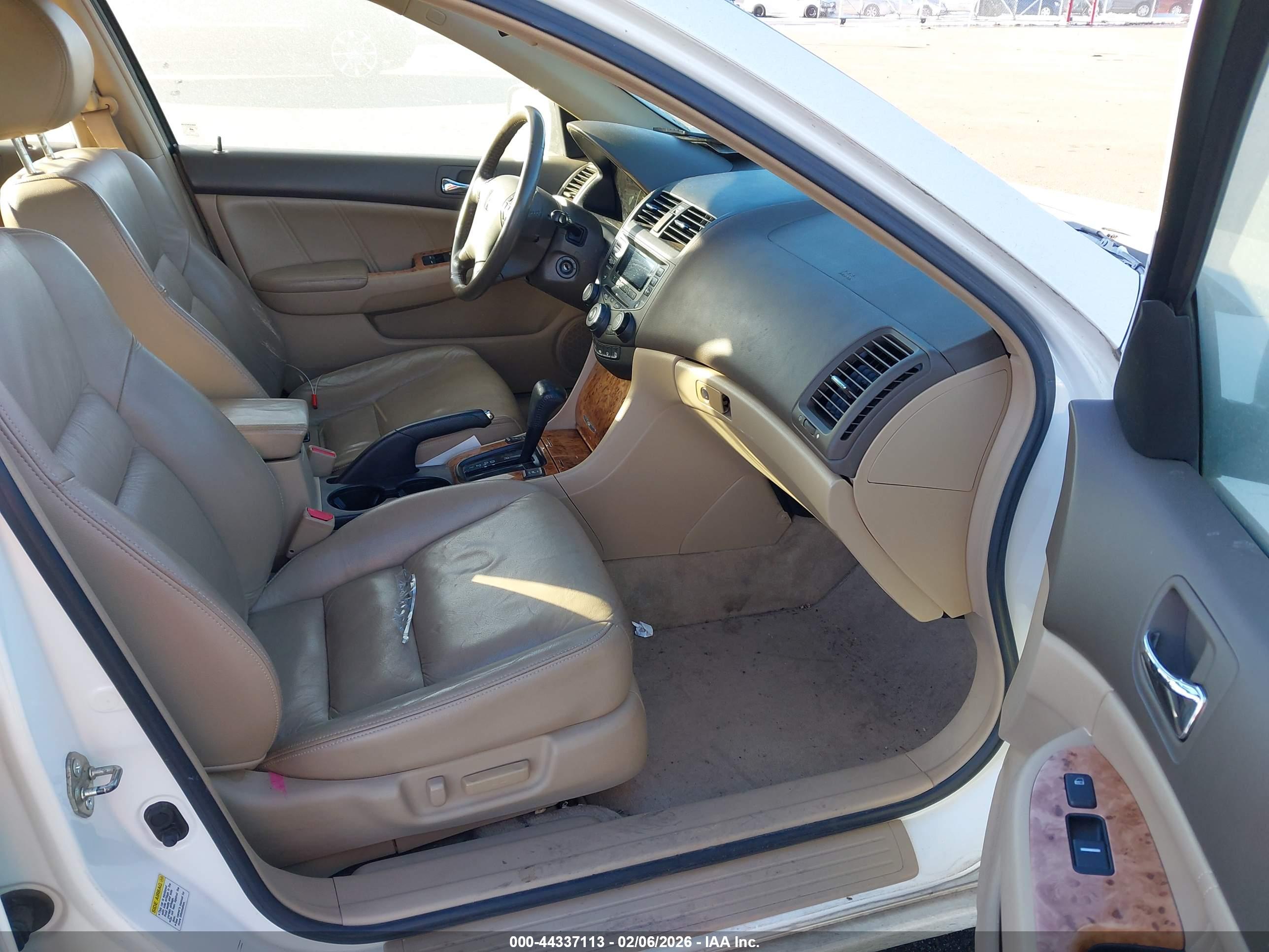 HONDA ACCORD image 5