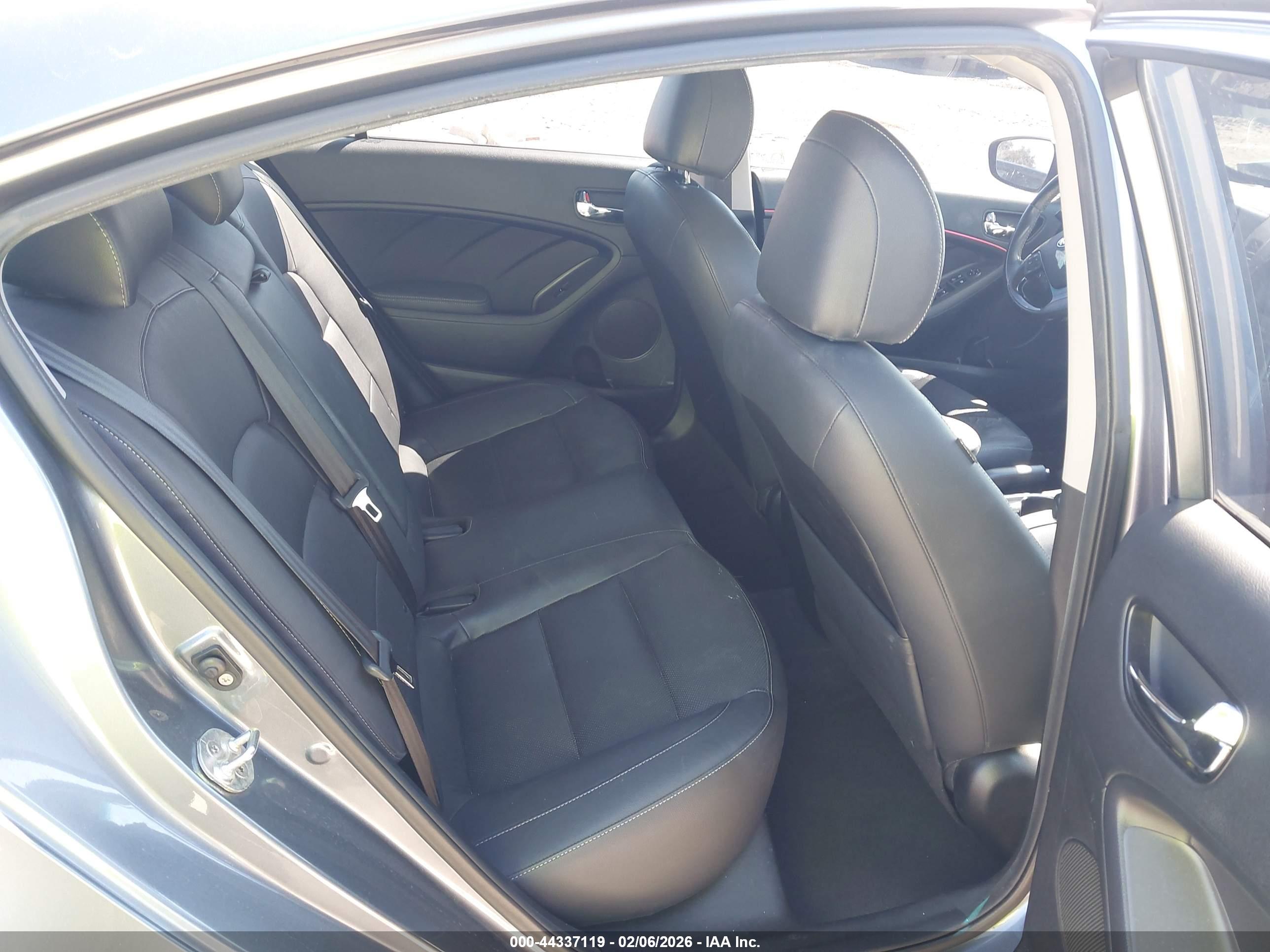 KIA FORTE image 8