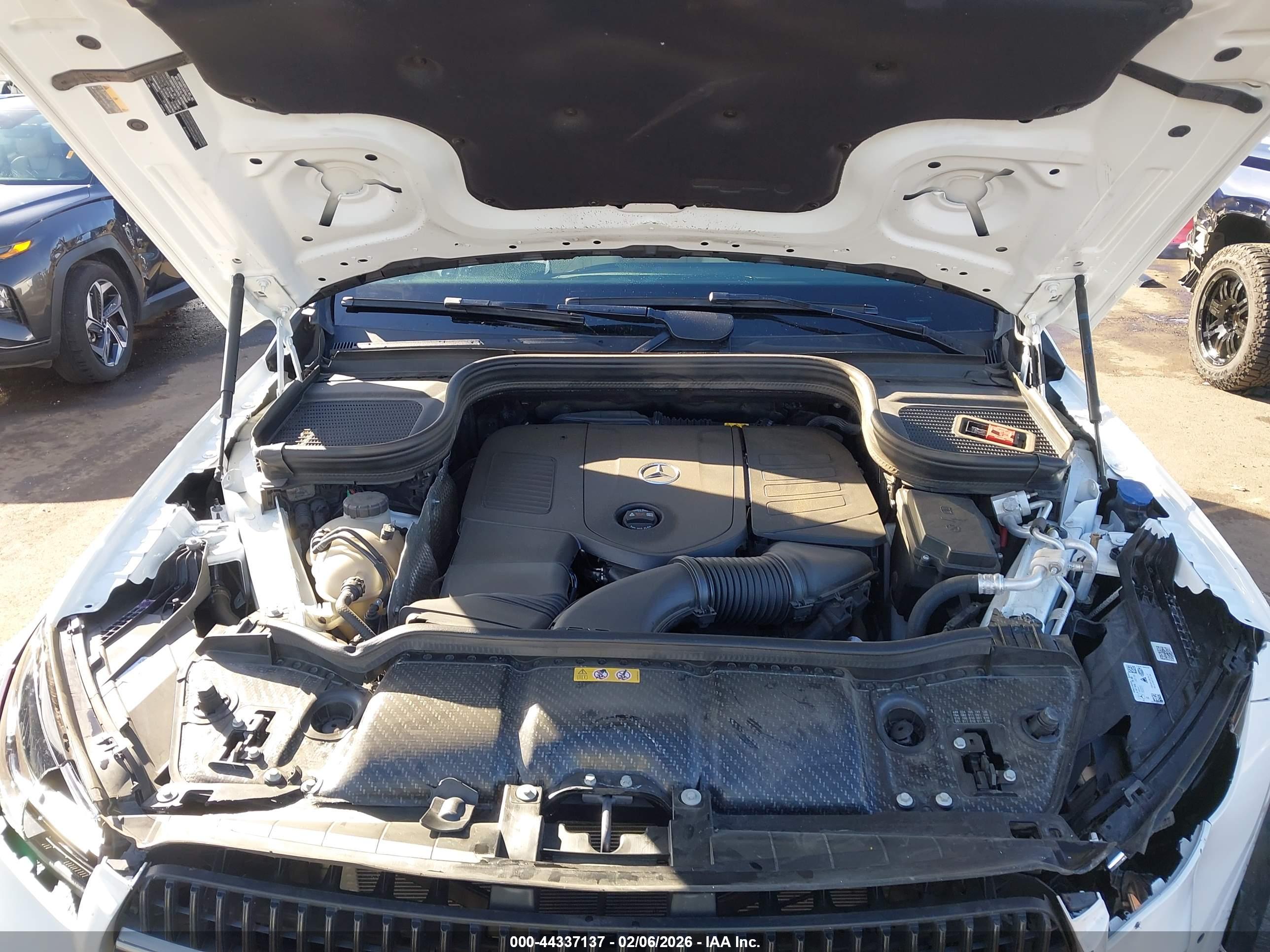 MERCEDES-BENZ GLE image 10