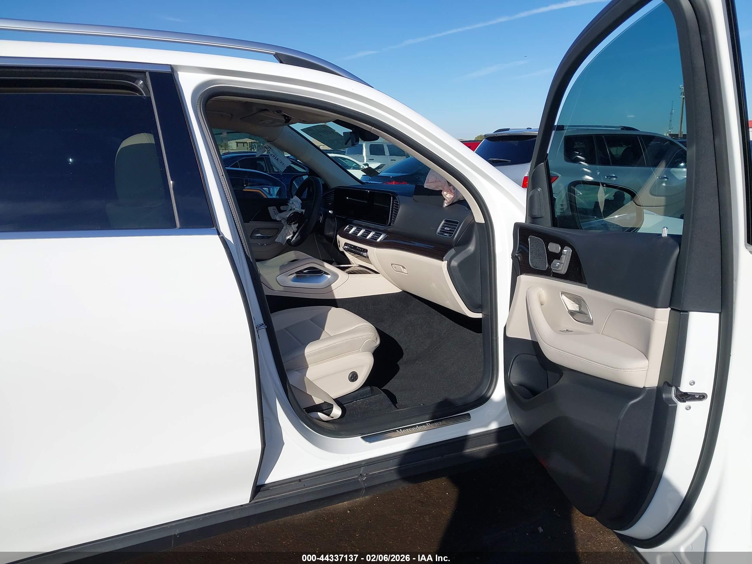 MERCEDES-BENZ GLE image 5