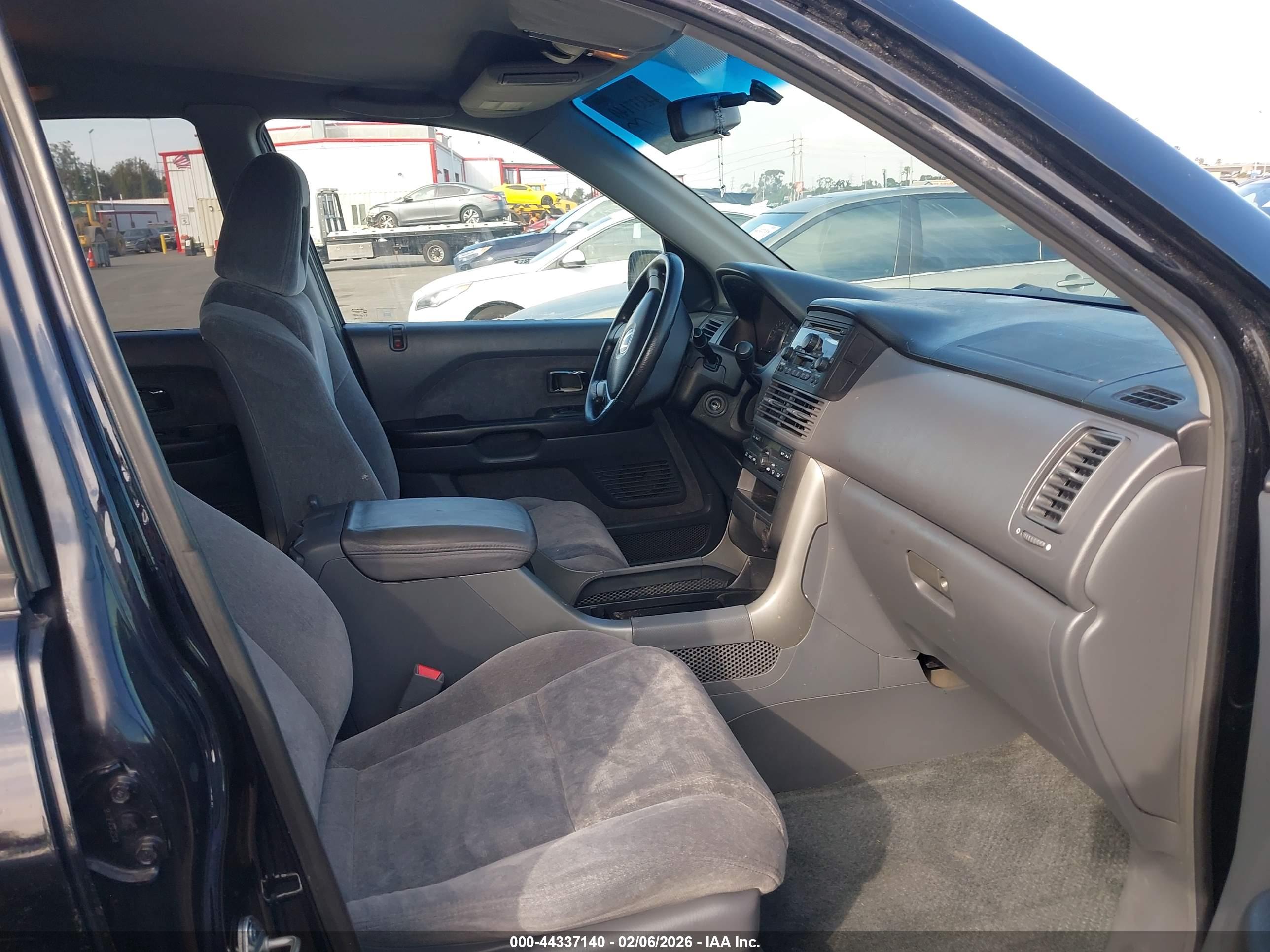 HONDA PILOT image 5