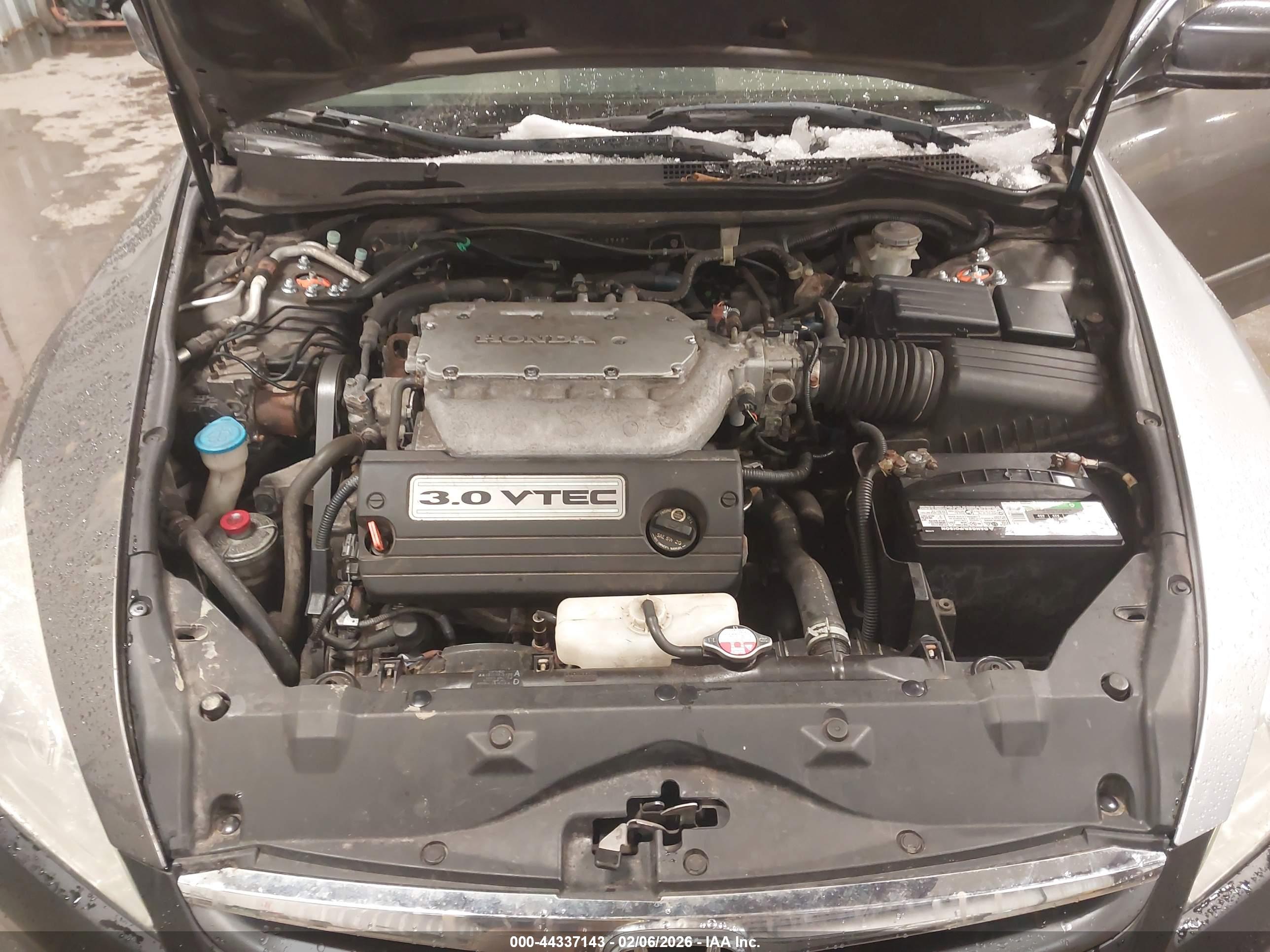 HONDA ACCORD image 10