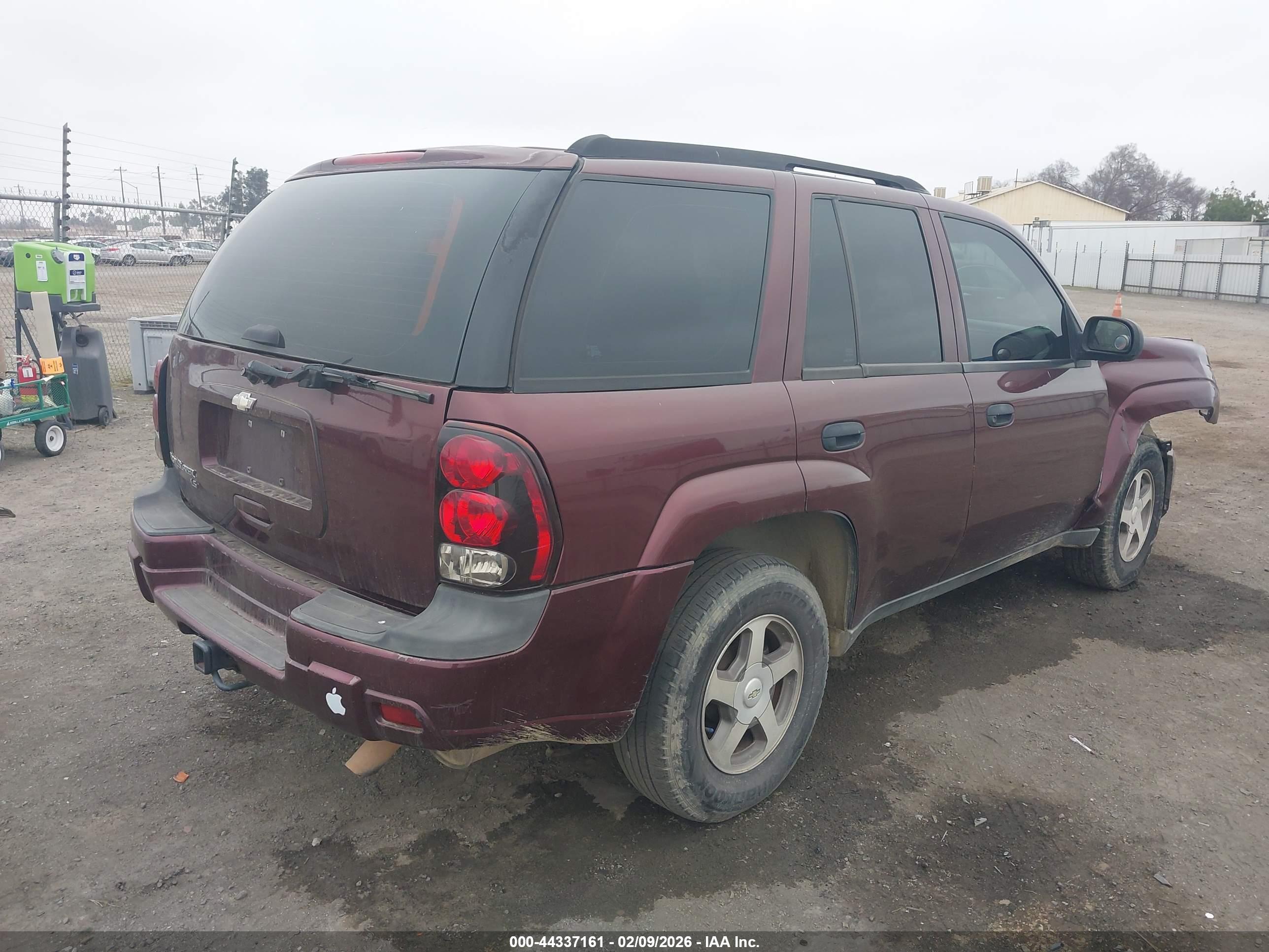 CHEVROLET TRAILBLAZER image 4