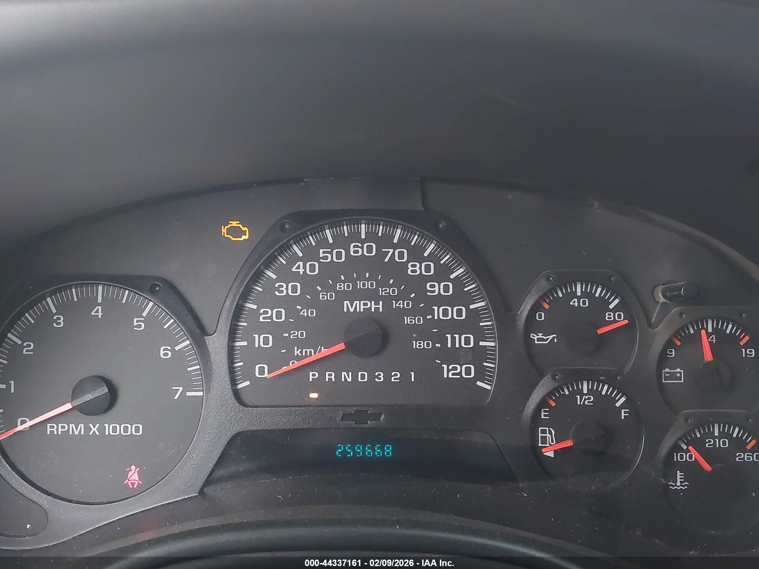 CHEVROLET TRAILBLAZER image 7