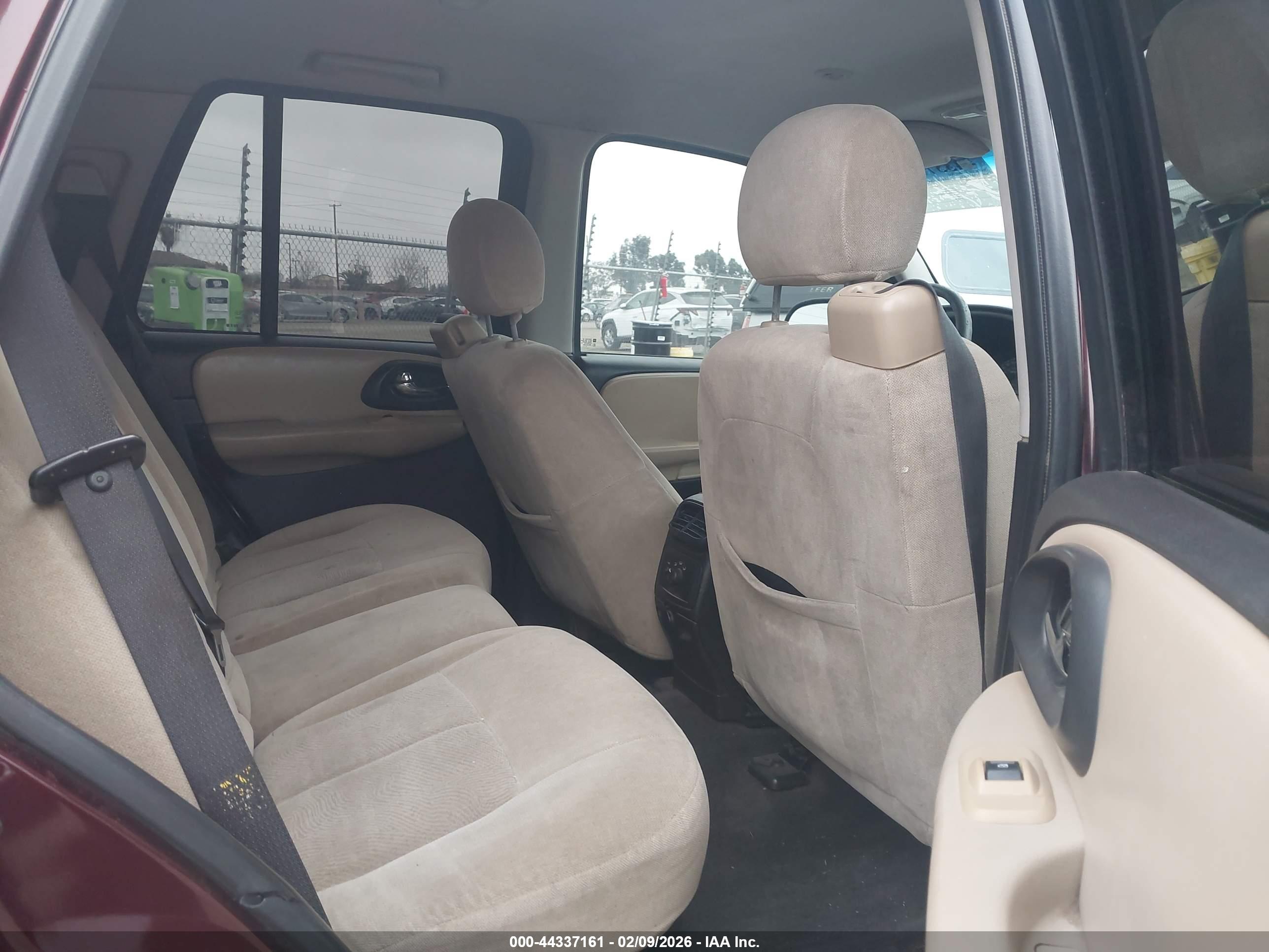 CHEVROLET TRAILBLAZER image 8