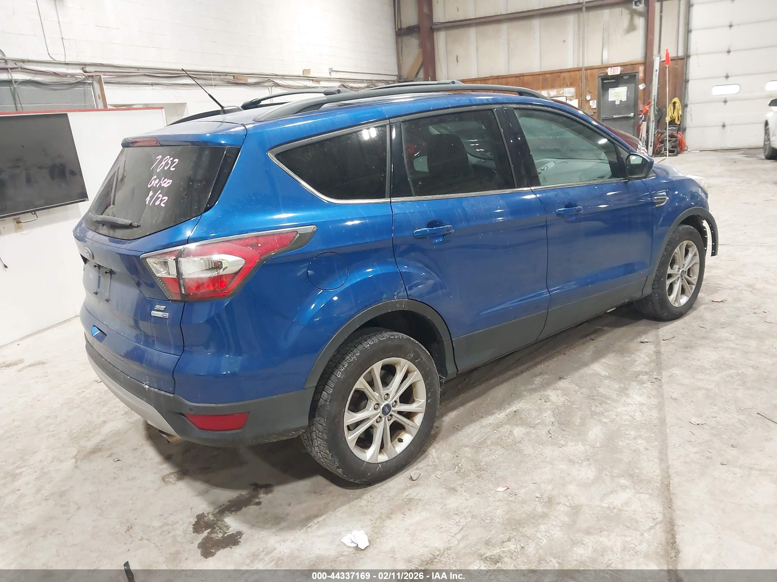 FORD ESCAPE image 4