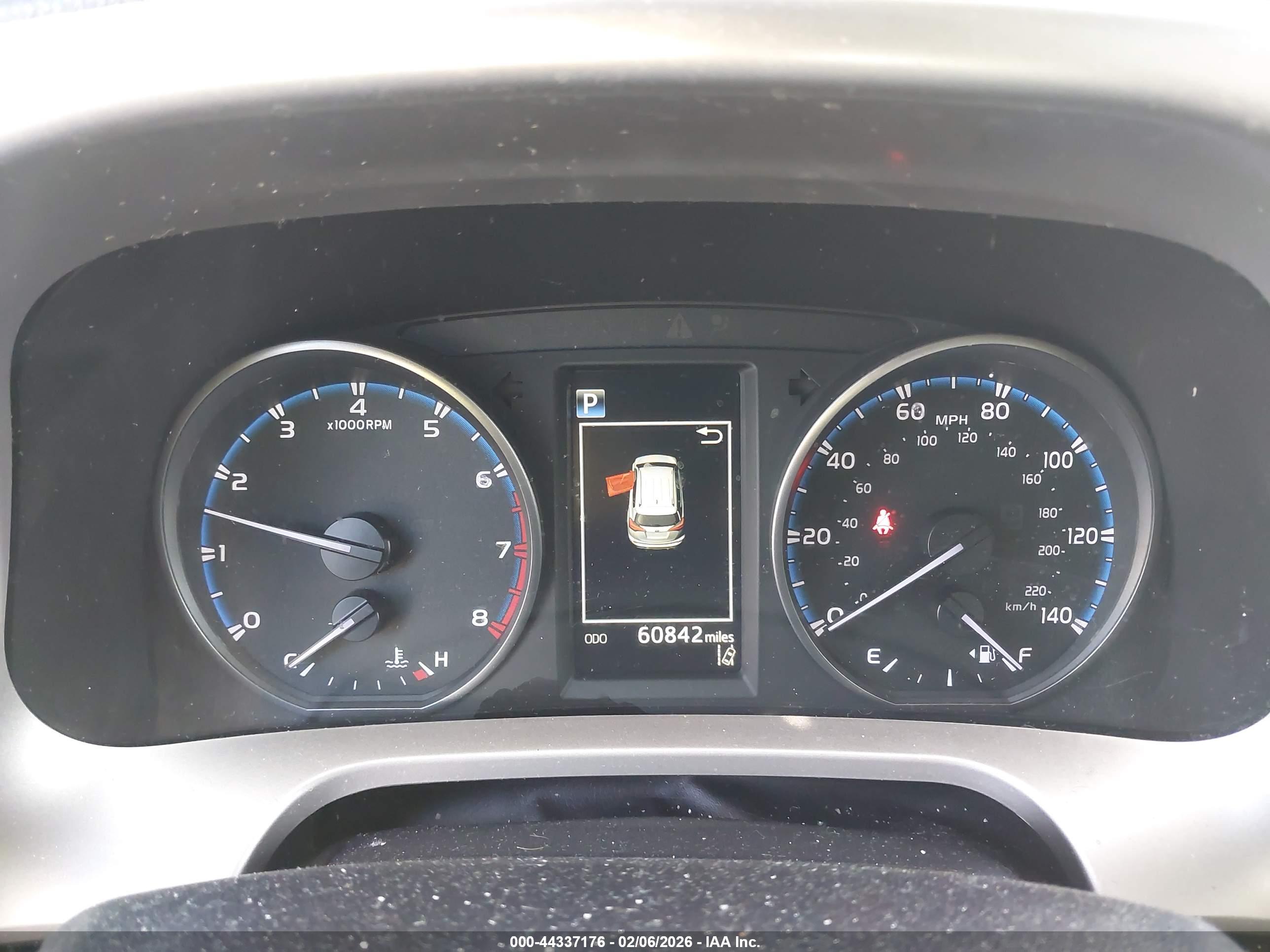 TOYOTA RAV4 image 7