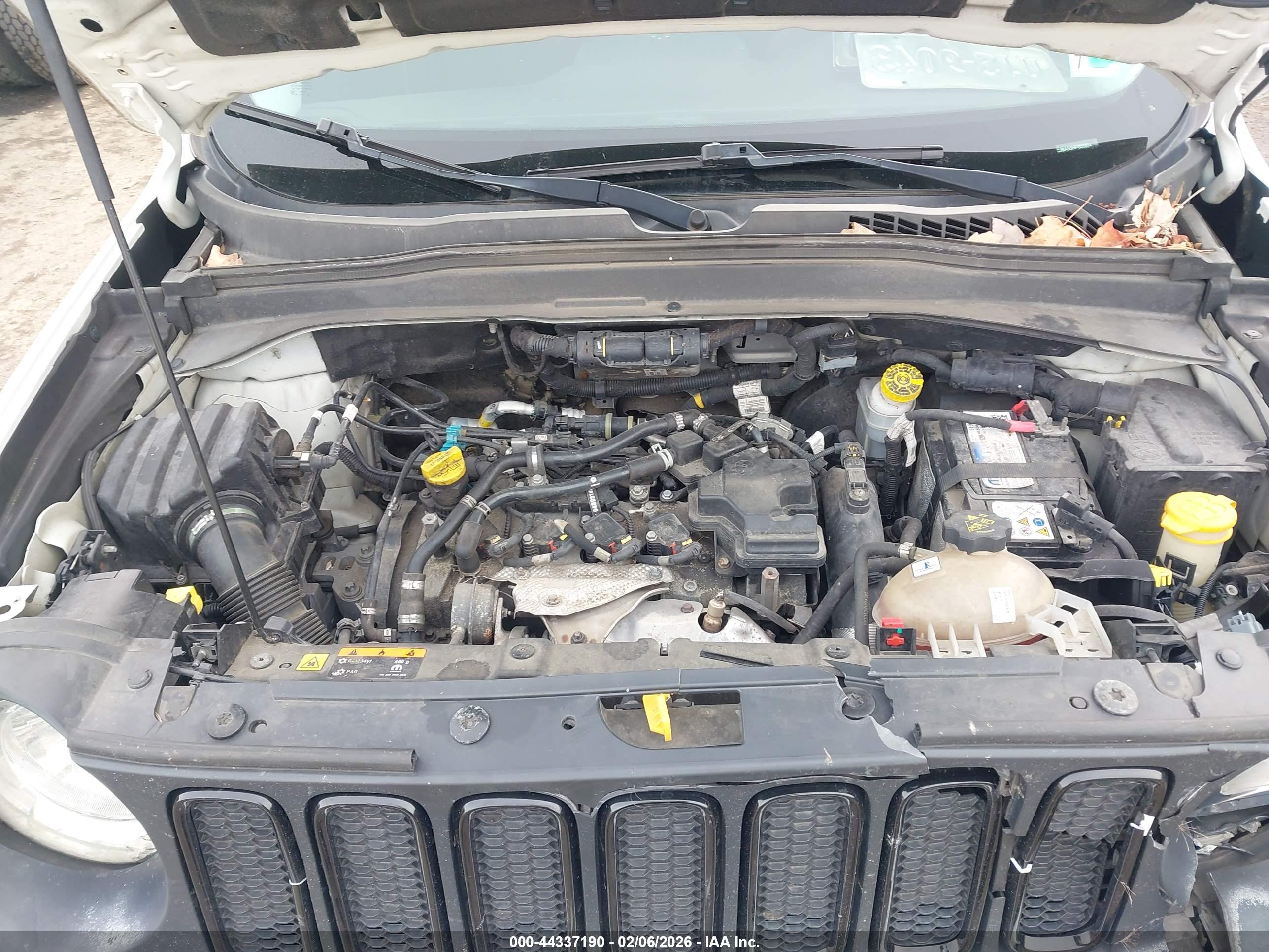 JEEP RENEGADE image 10