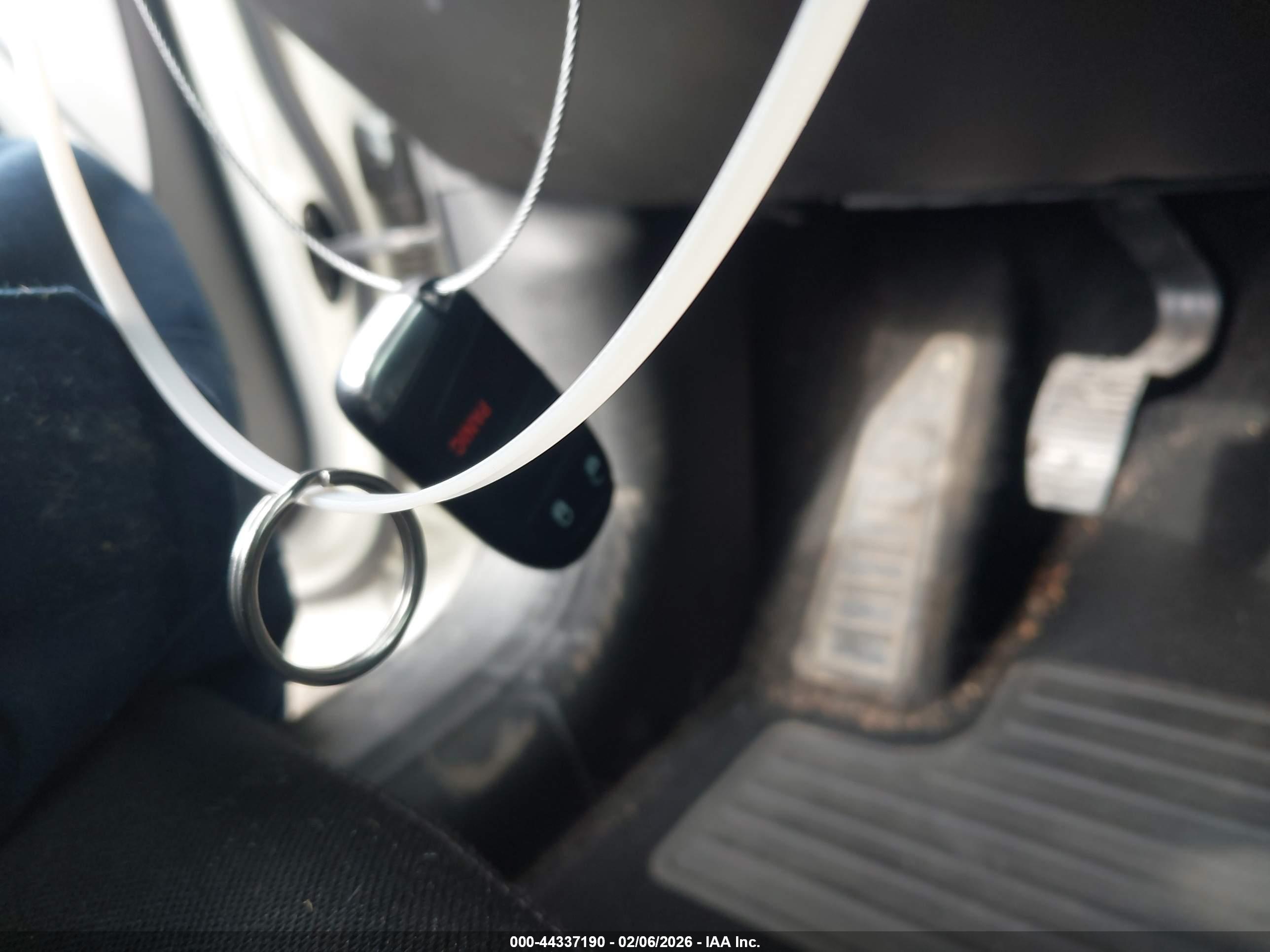 JEEP RENEGADE image 11